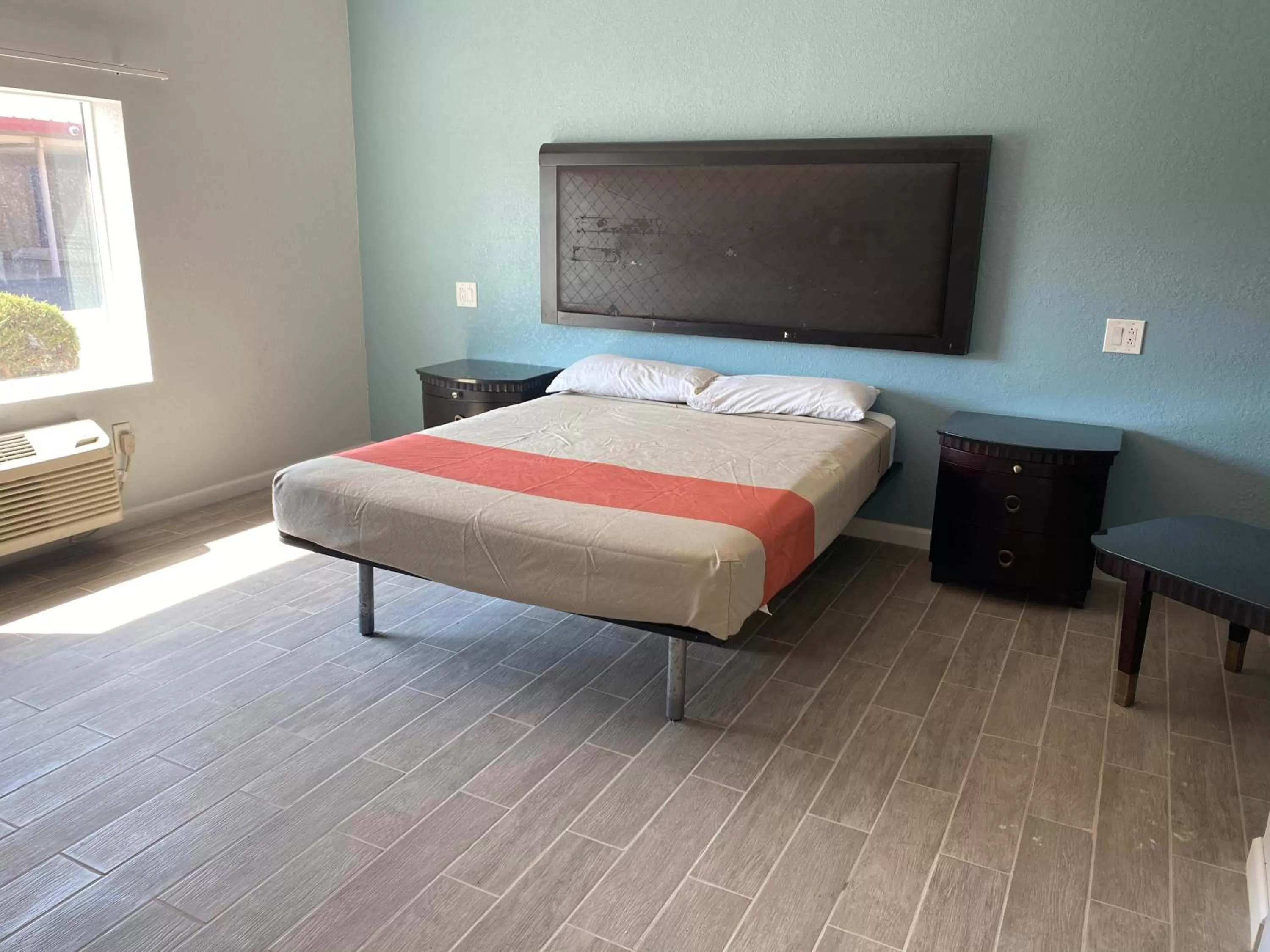 King Room - single occupancy in Executive Inn