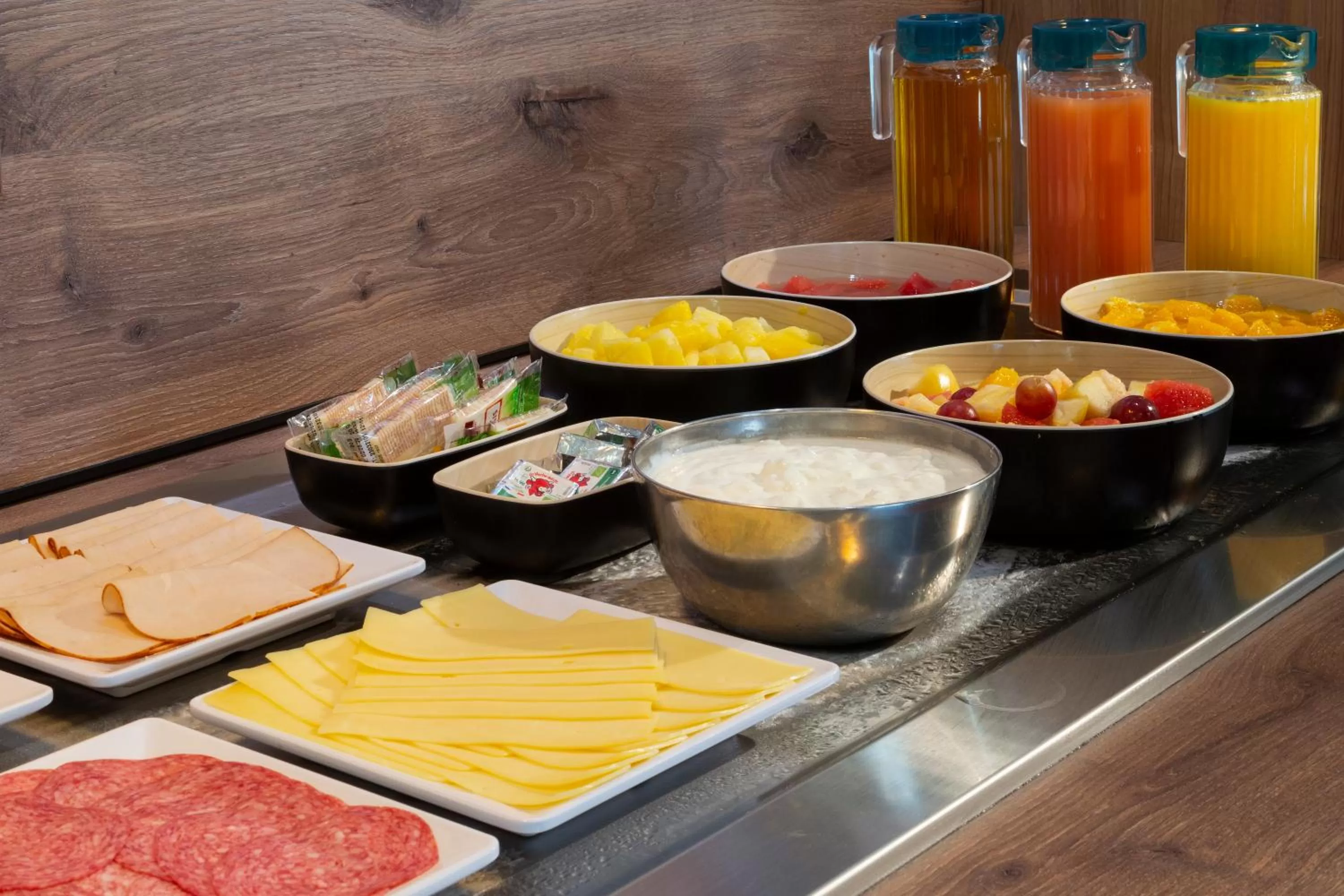 Buffet breakfast in Brit Hotel Confort Amiens