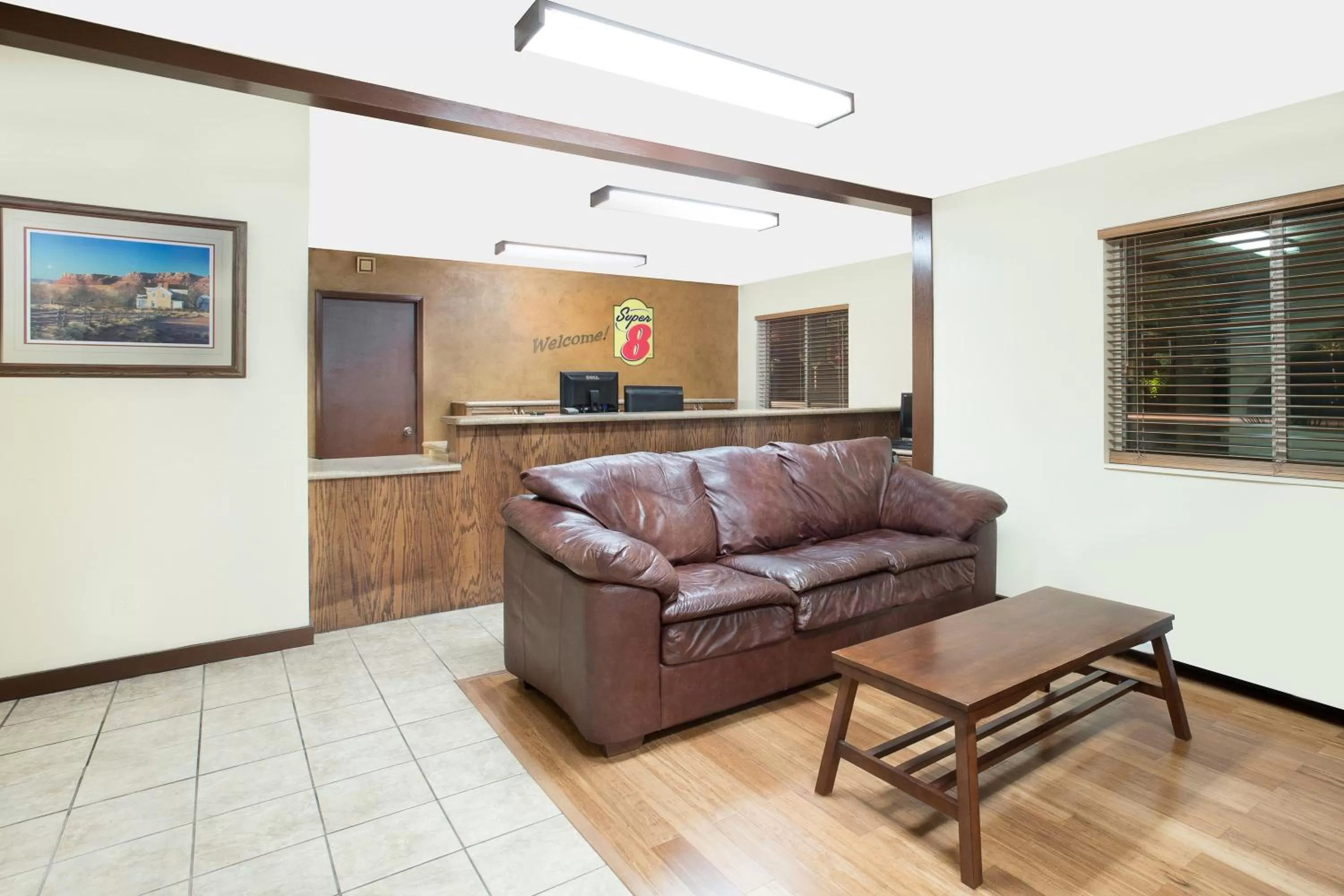 Lobby or reception in Super 8 by Wyndham St. George UT