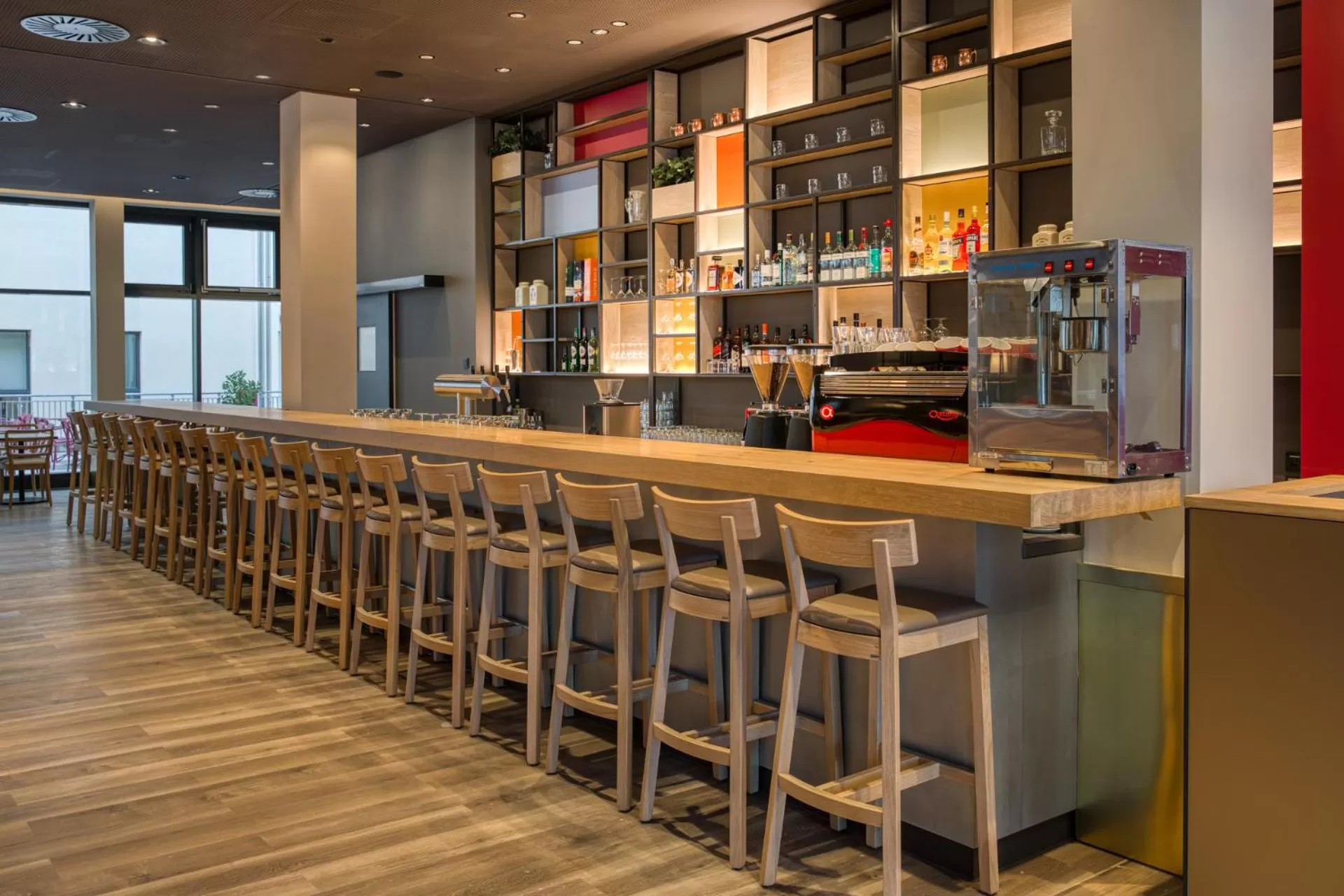 Lounge or bar in IntercityHotel Berlin Airport BER Terminal 1 & 2