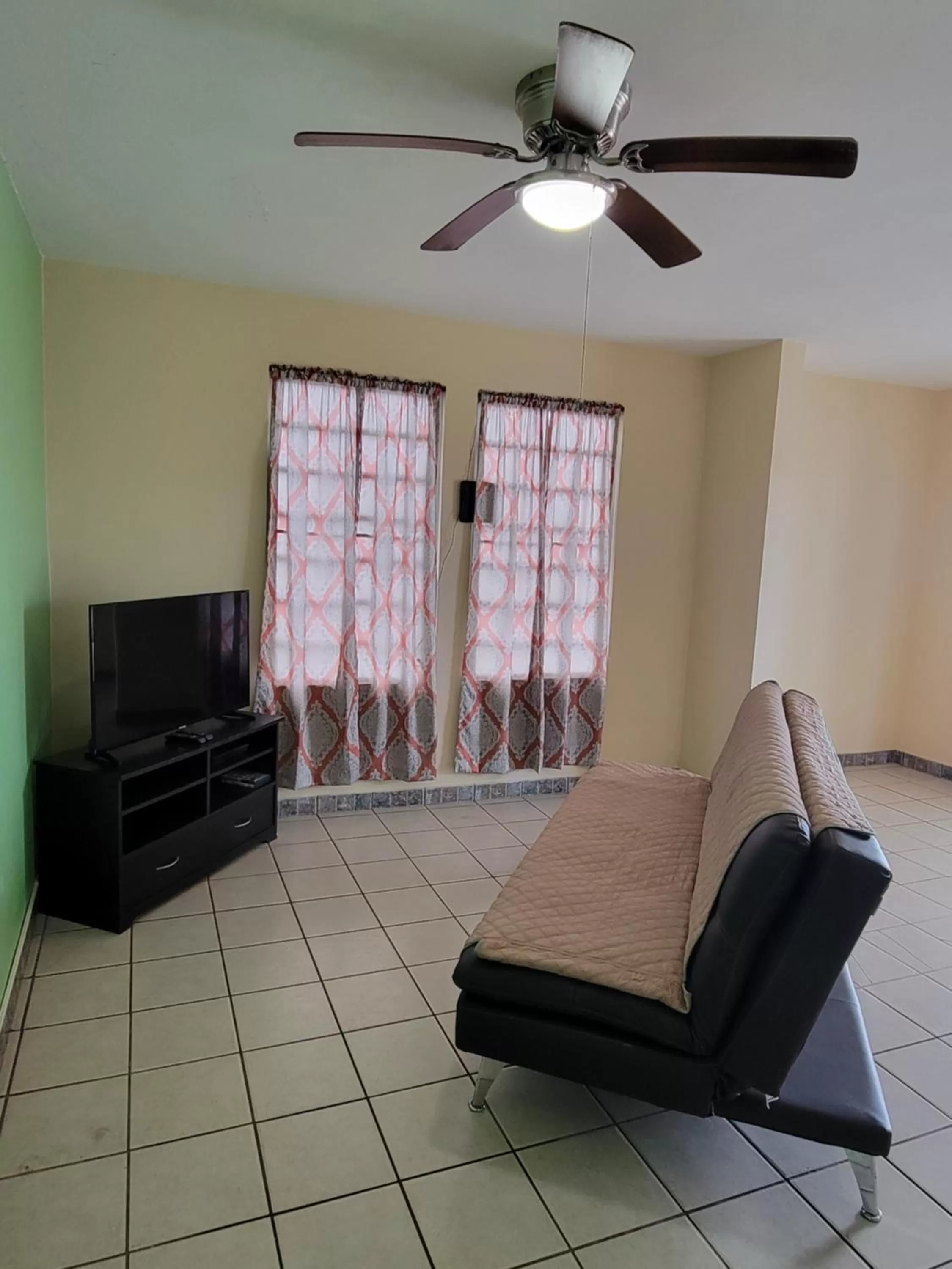 Living room, TV/Entertainment Center in Aguada of the Seas