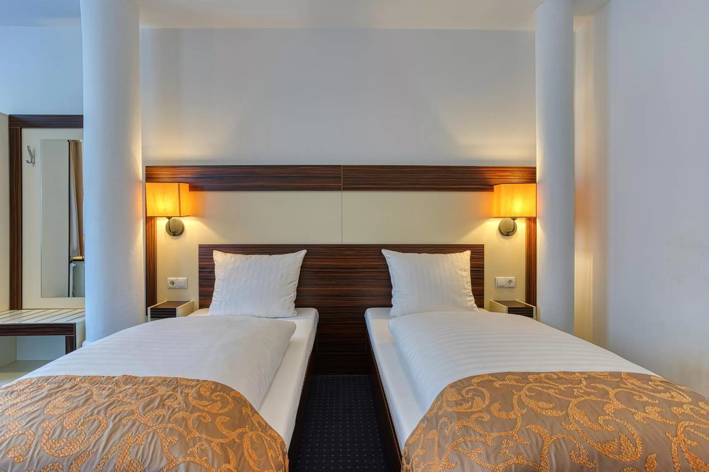 Photo of the whole room, Bed in Centro Hotel Braunschweig City, Trademark Collection by Wyndham