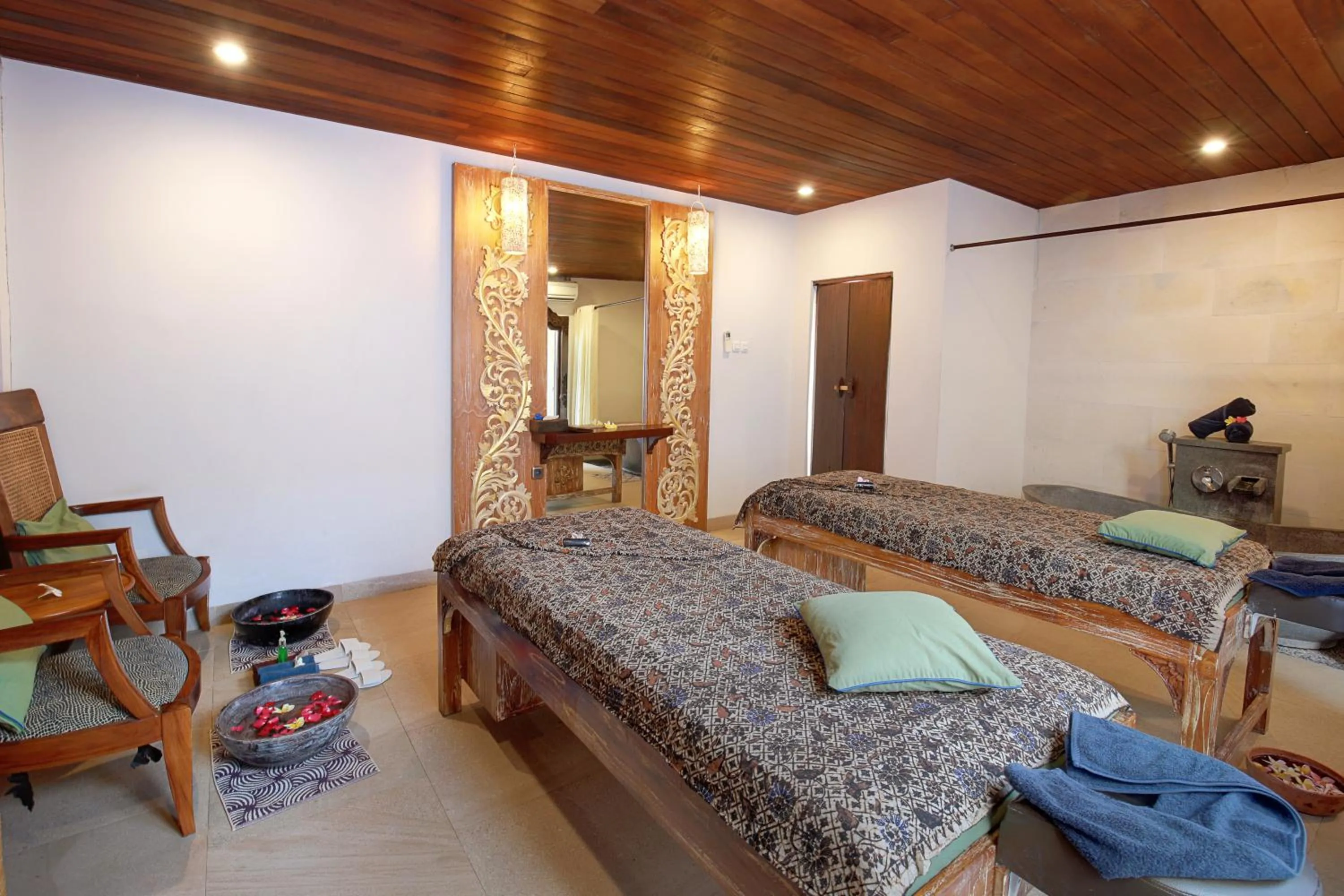 Spa and wellness centre/facilities in Lumbini Luxury Villas and Spa