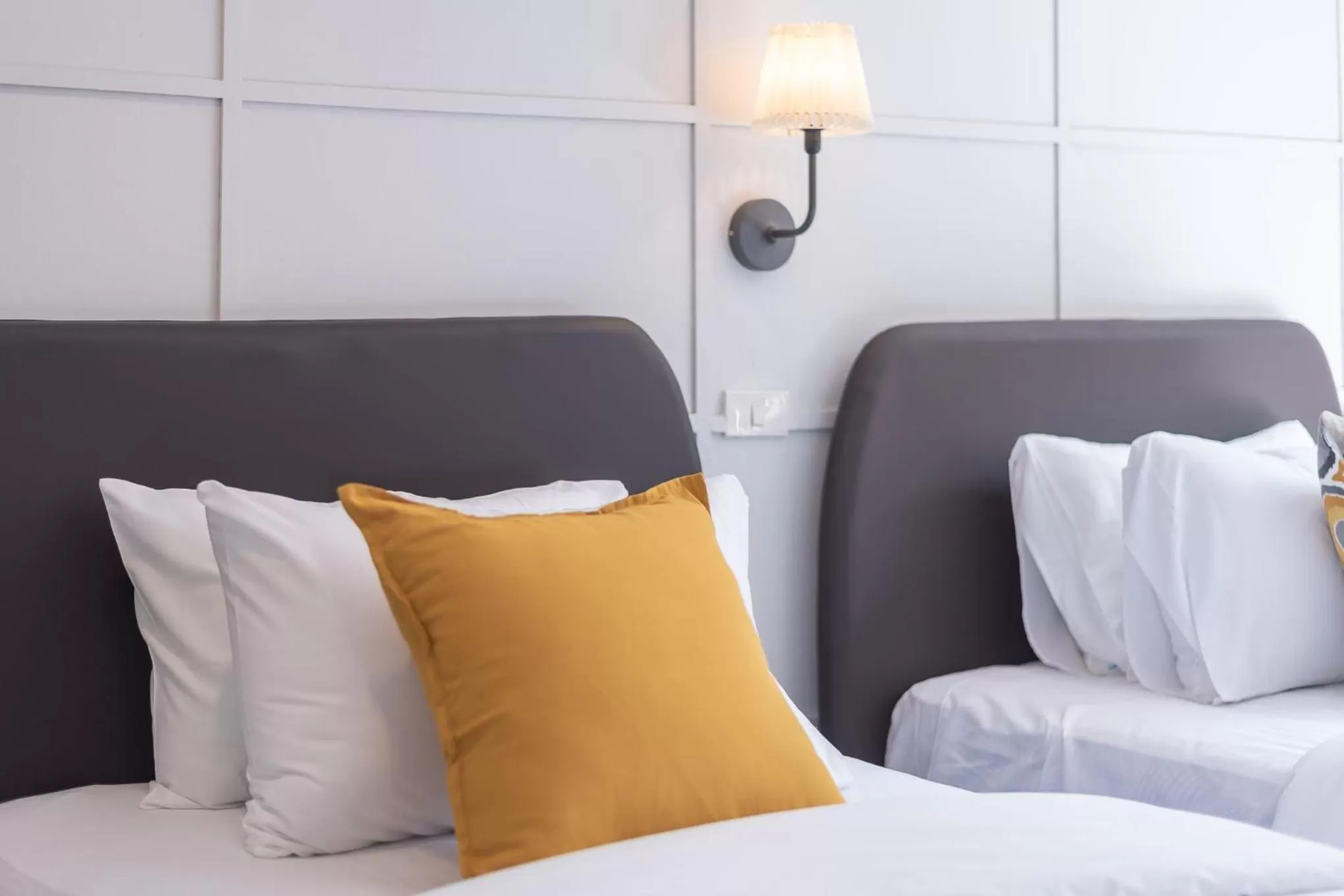 Bed in The Mellow Pillow Hotel @ Chiang Mai Gate