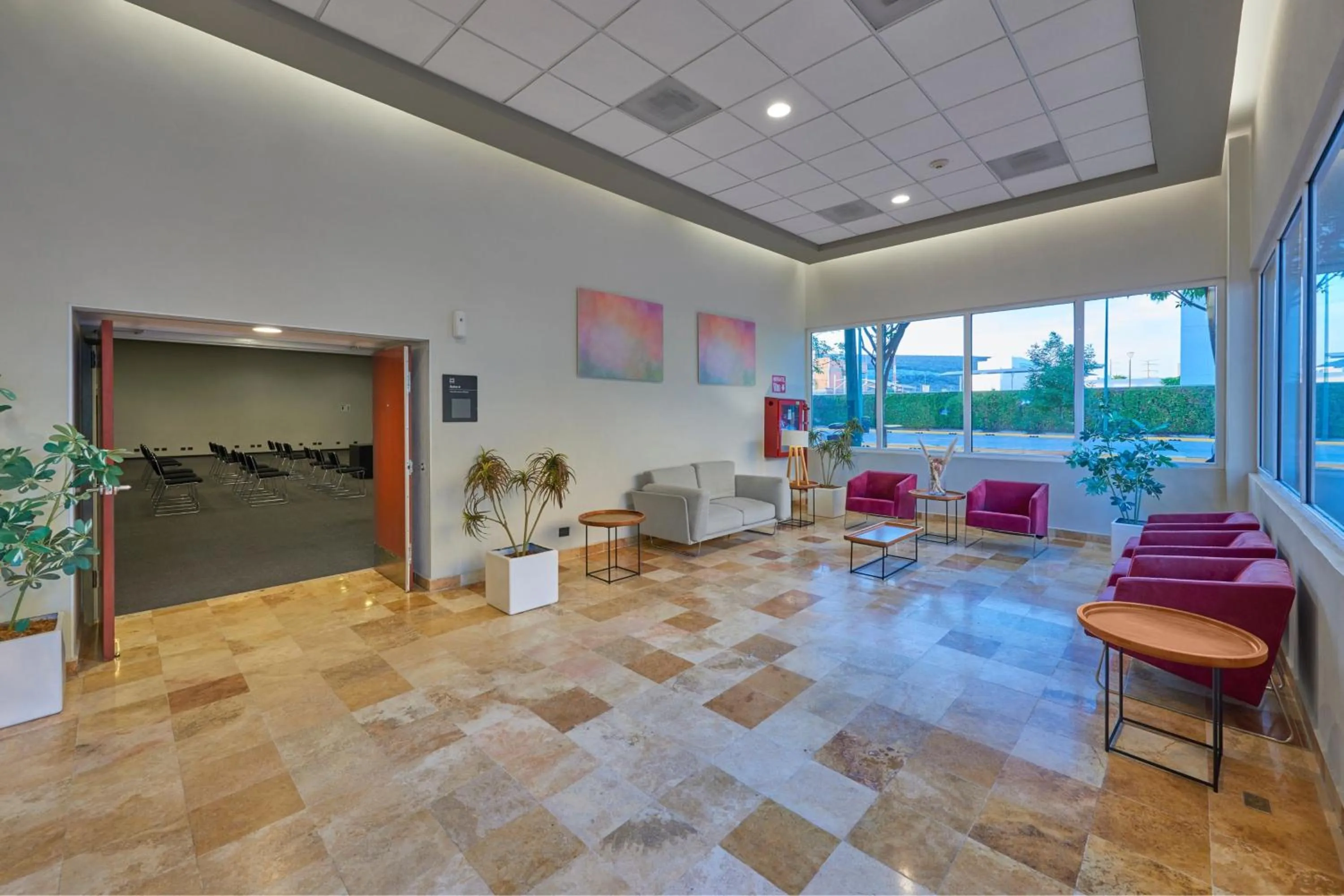 Living room in City Express by Marriott Irapuato