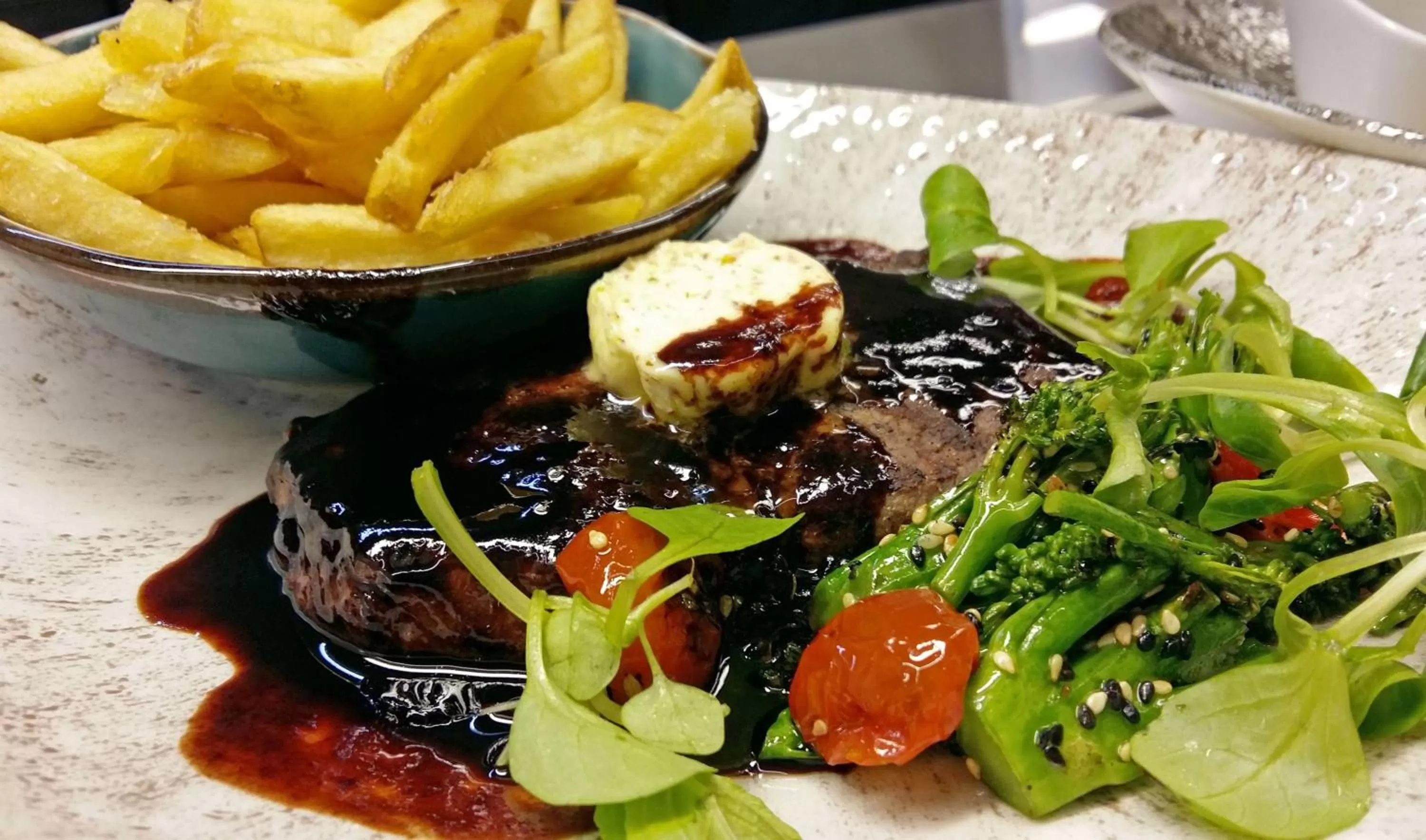 Restaurant/places to eat in Crowne Plaza Helsinki - Hesperia by IHG