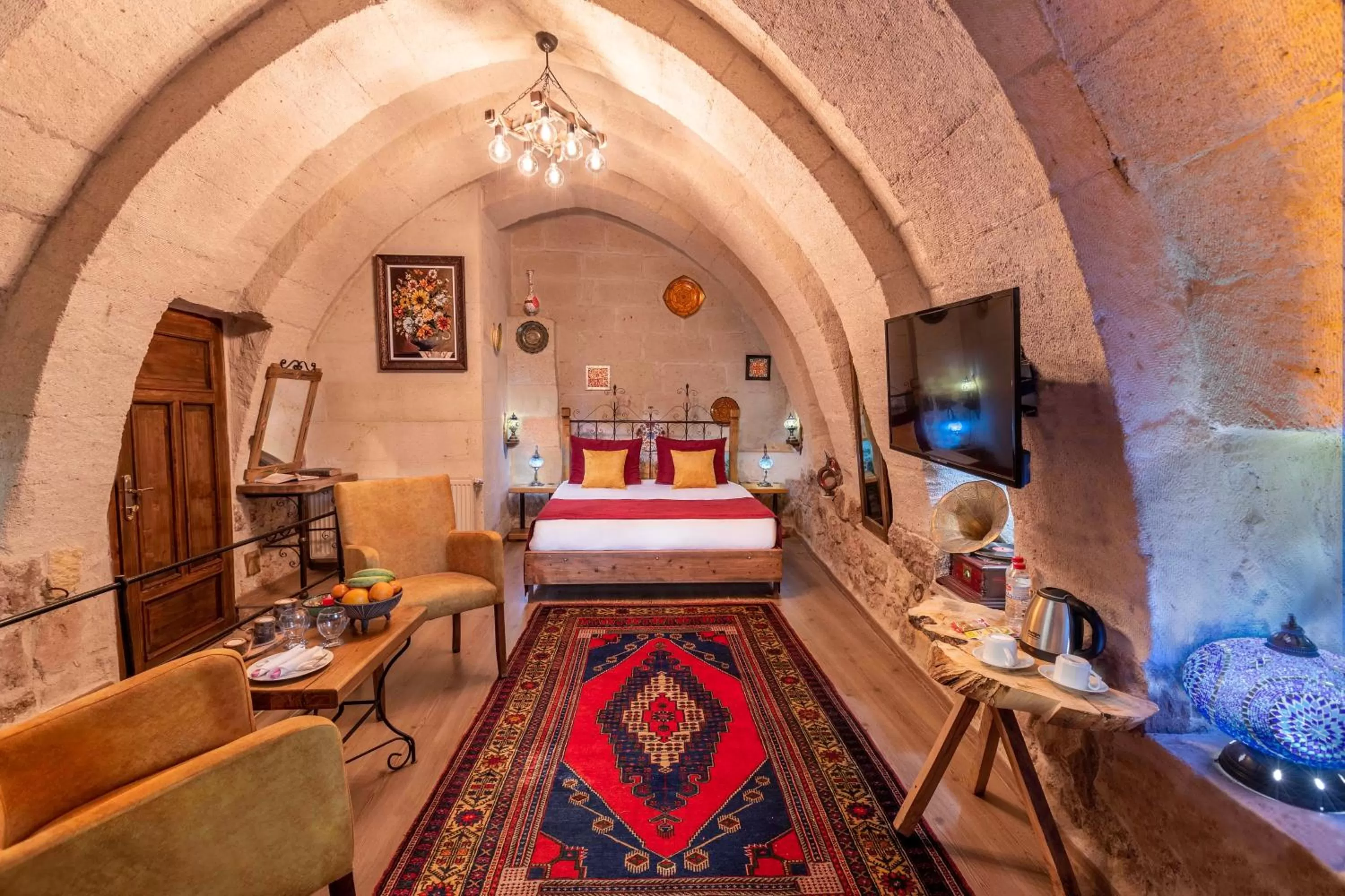 Bedroom, Bed in Maron Stone House