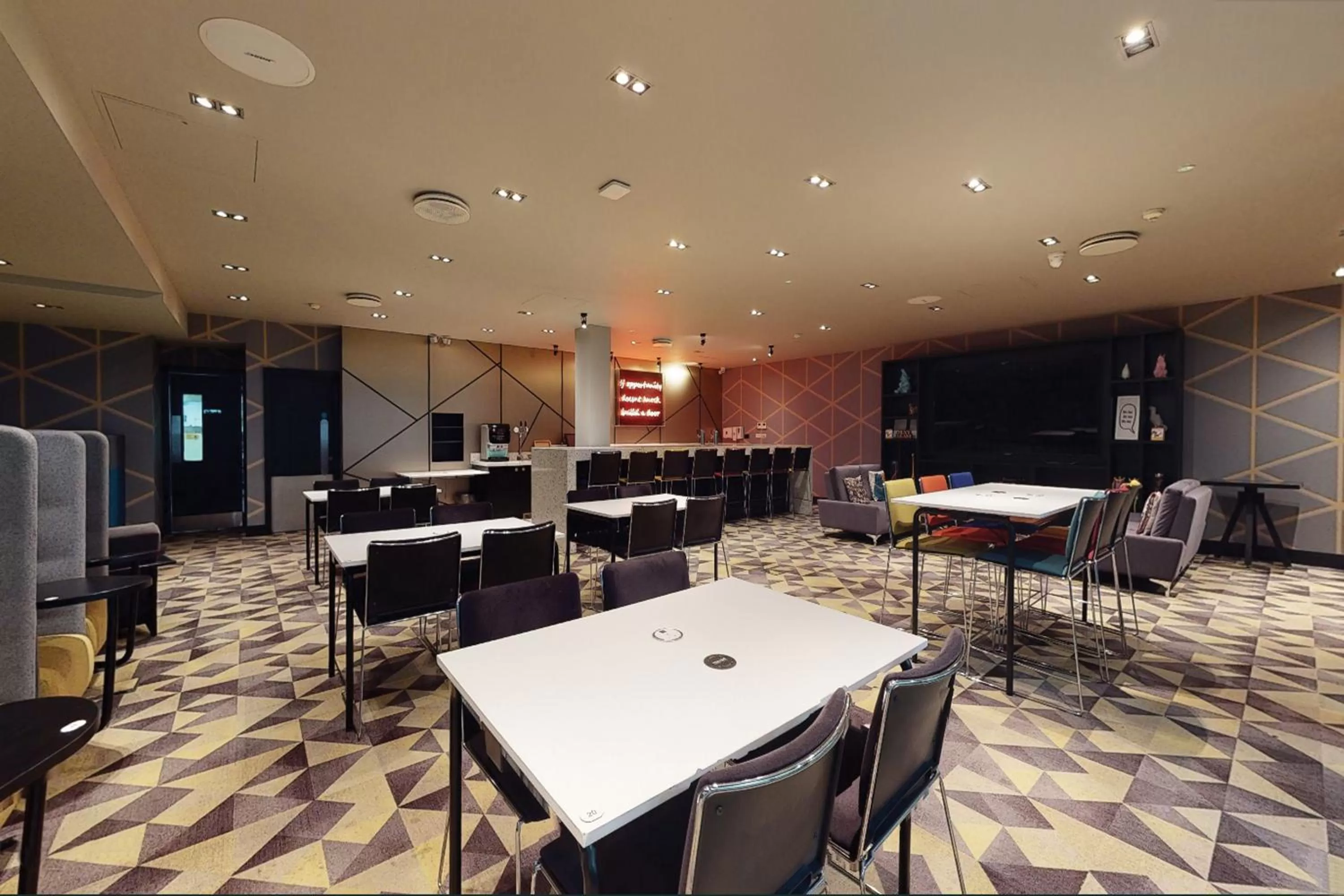 Business facilities in Village Hotel Birmingham Dudley