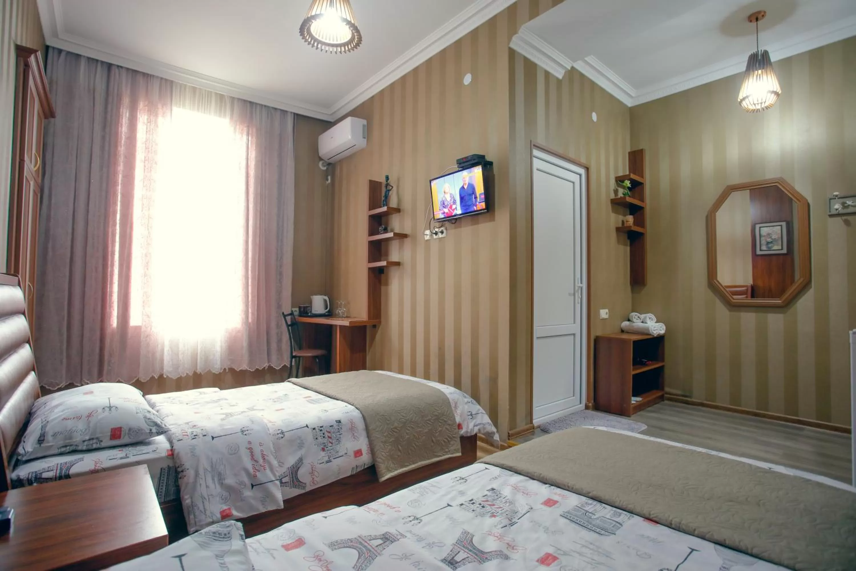 Bed in Hotel Paradise Road