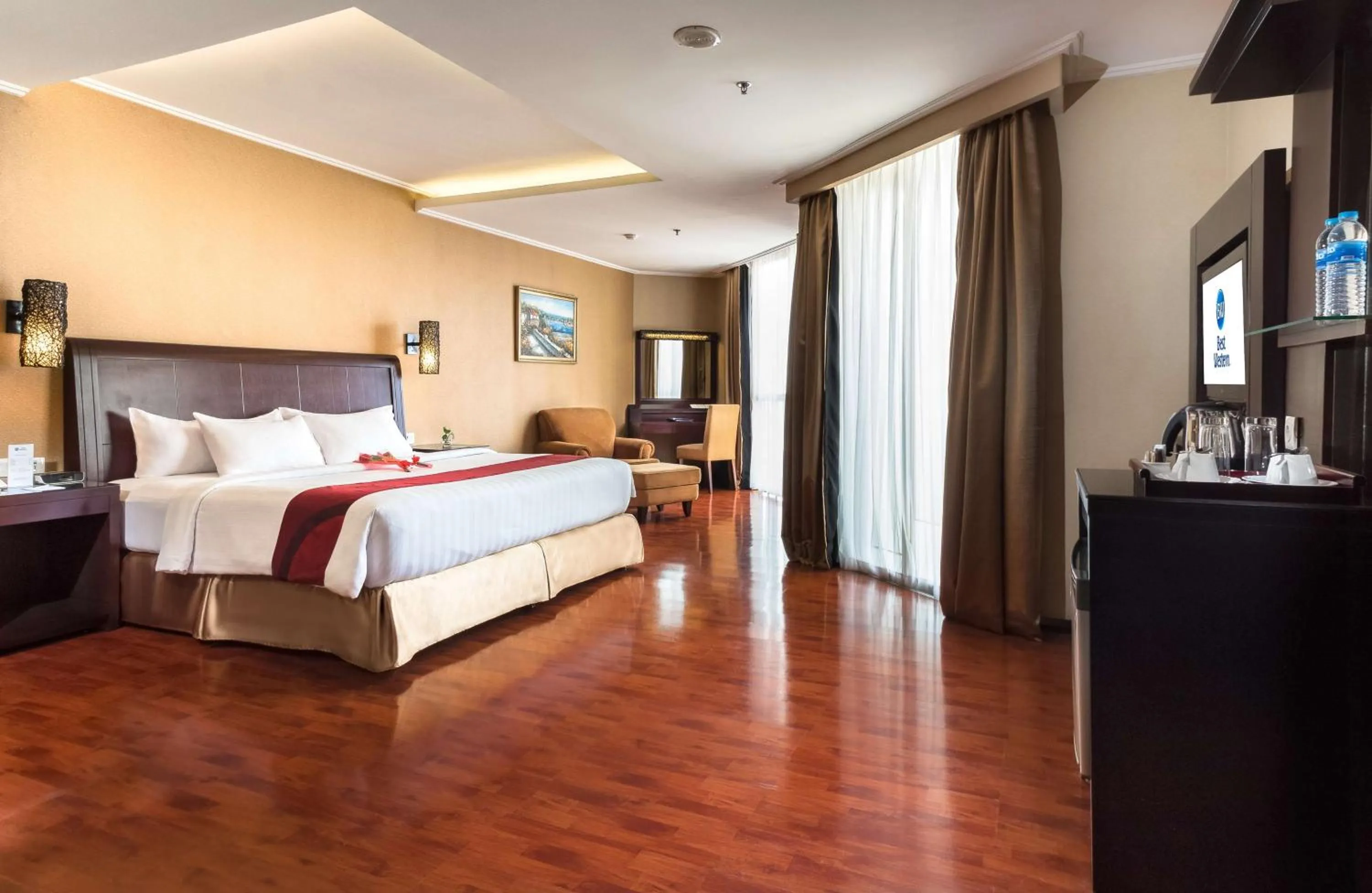 Photo of the whole room, Bed in Best Western Mangga Dua Hotel & Residence