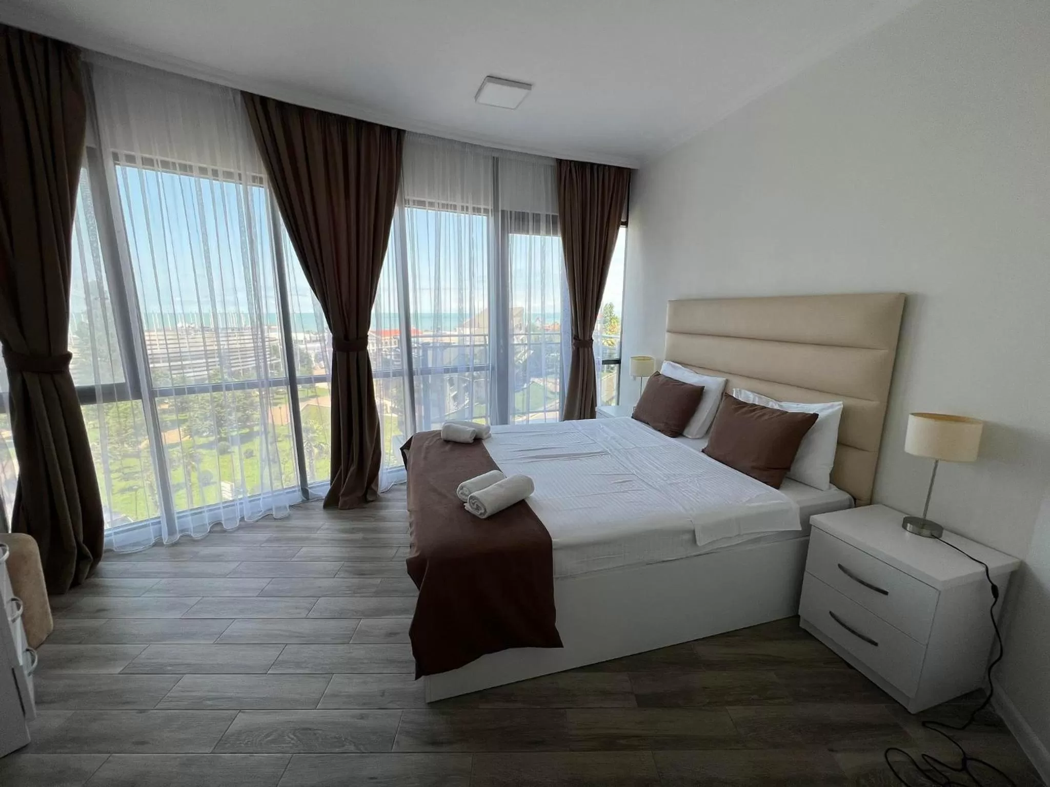 Bed in Aparthotel Holiday Lux Batumi