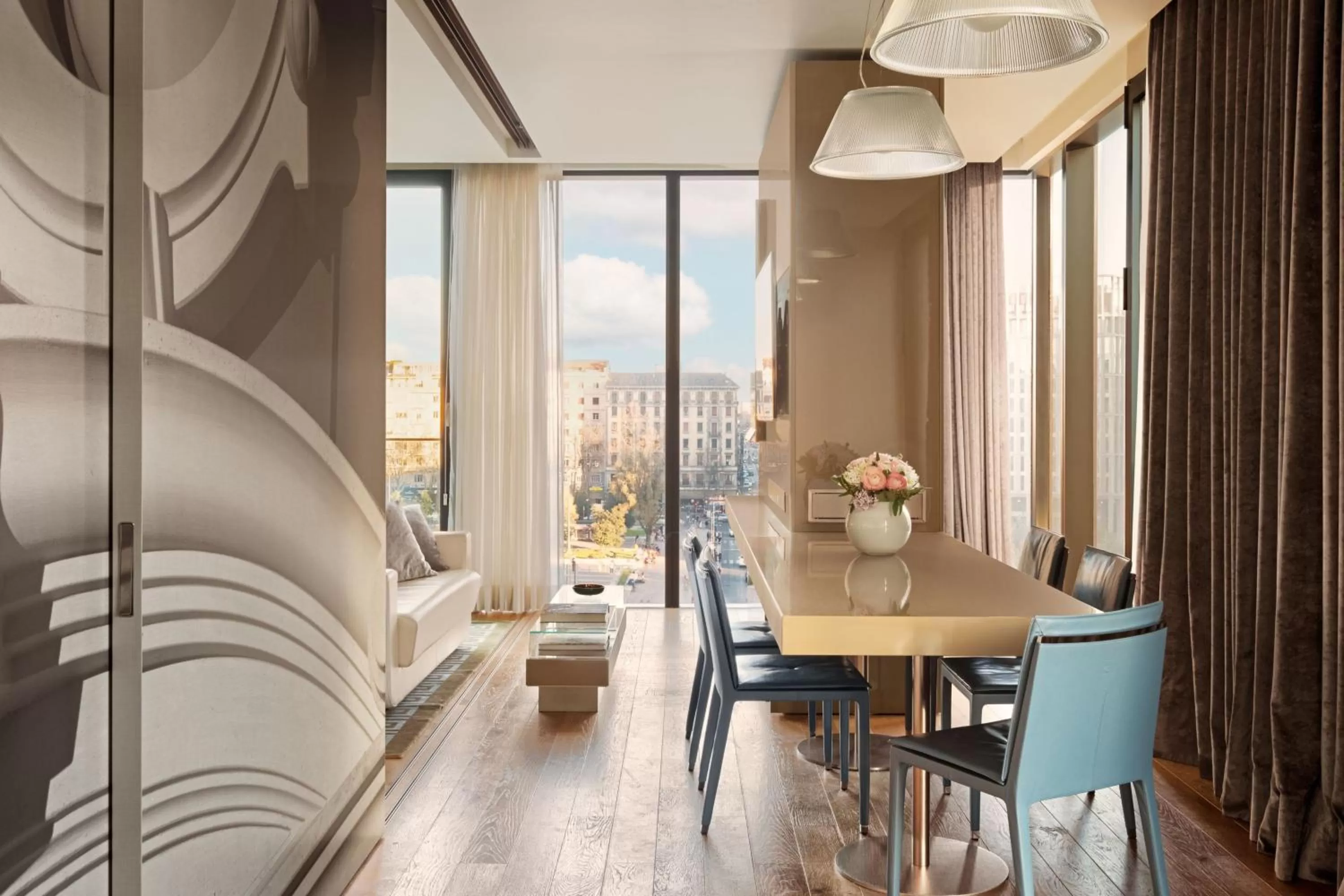 Living room in Excelsior Hotel Gallia, a Luxury Collection Hotel, Milan