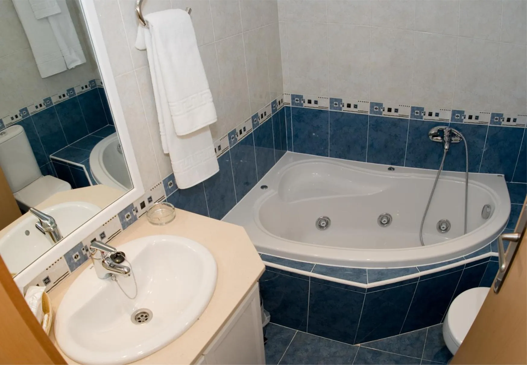 Bathroom in Hotel los Girasoles