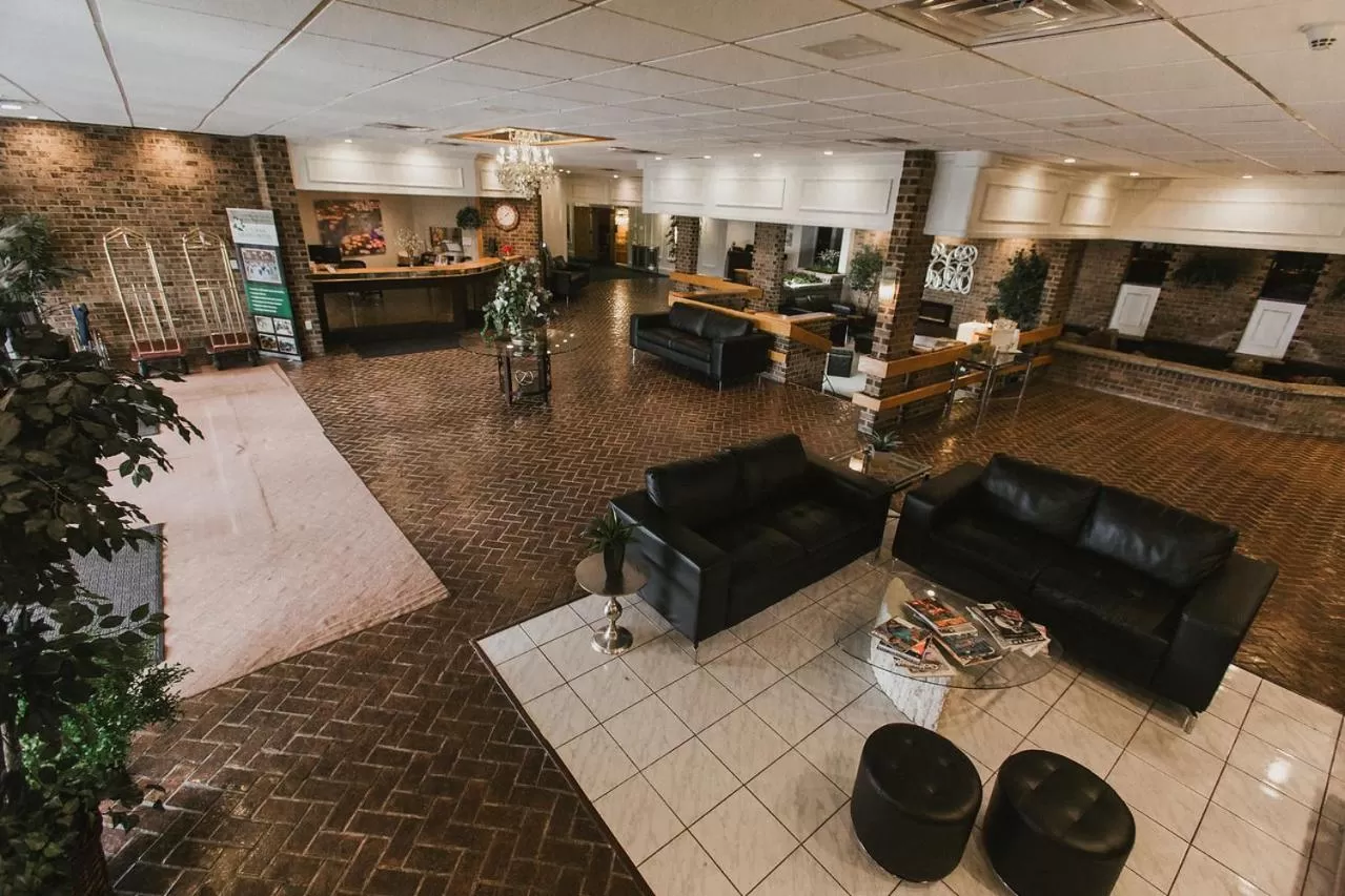 Lobby or reception in Altoona Grand Hotel