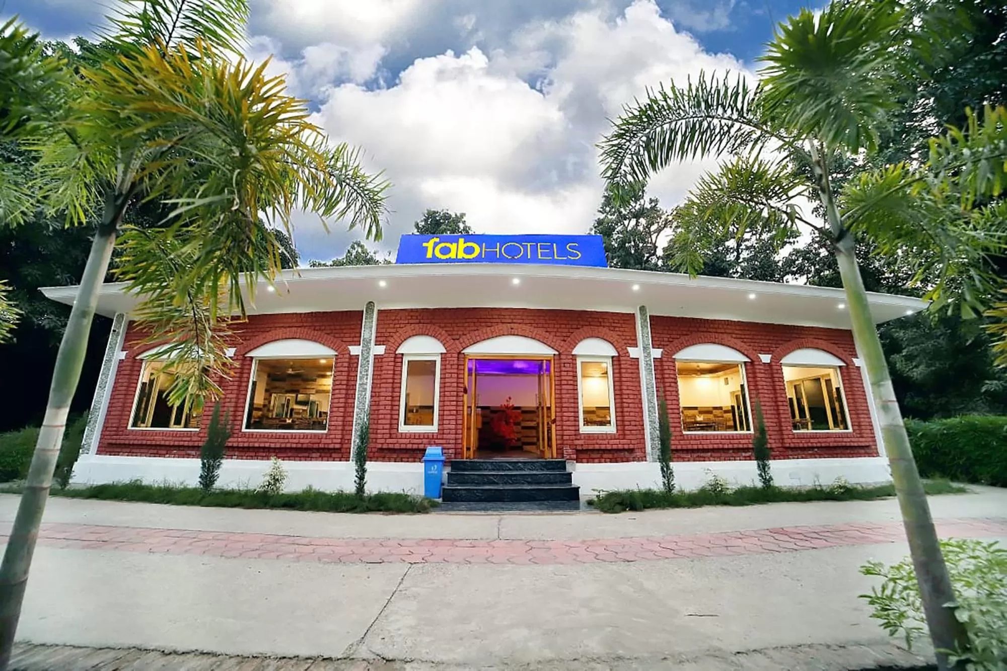 Facade/entrance in FabHotel Corbett Green View Garden and Stay