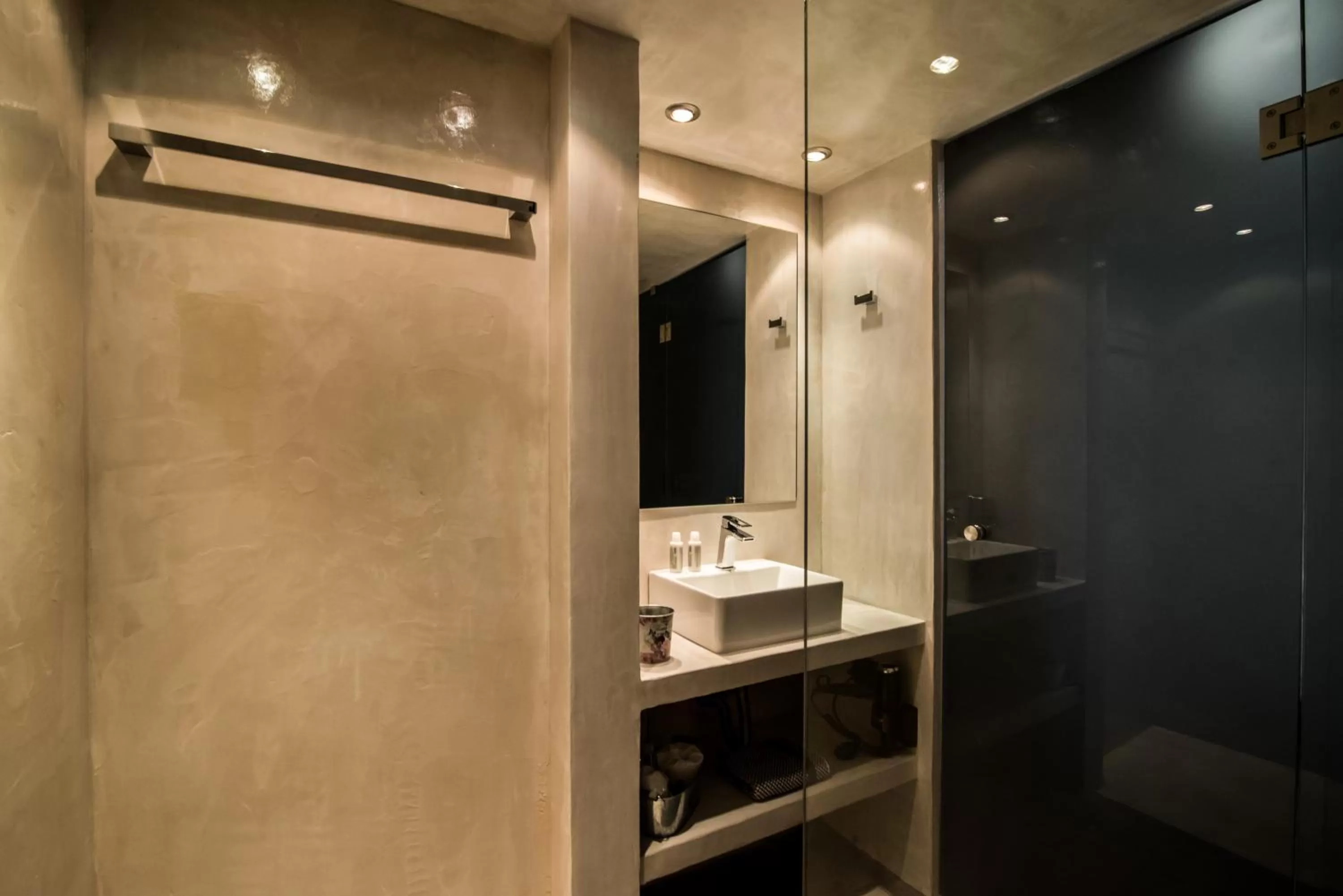 Bathroom in AthinA STREETAPARTMENTS