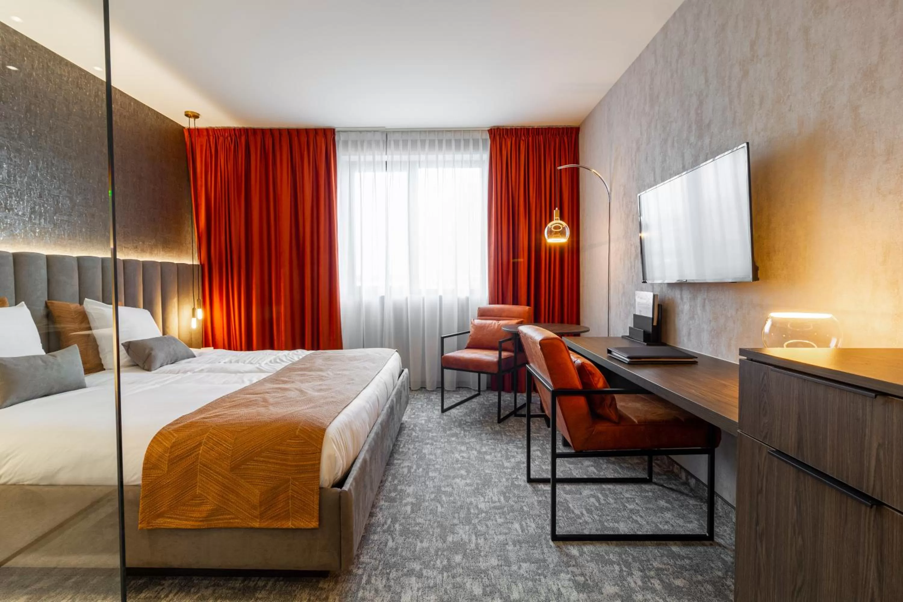 Bedroom, Bed in Van der Valk Hotel Mons Congres & Spa