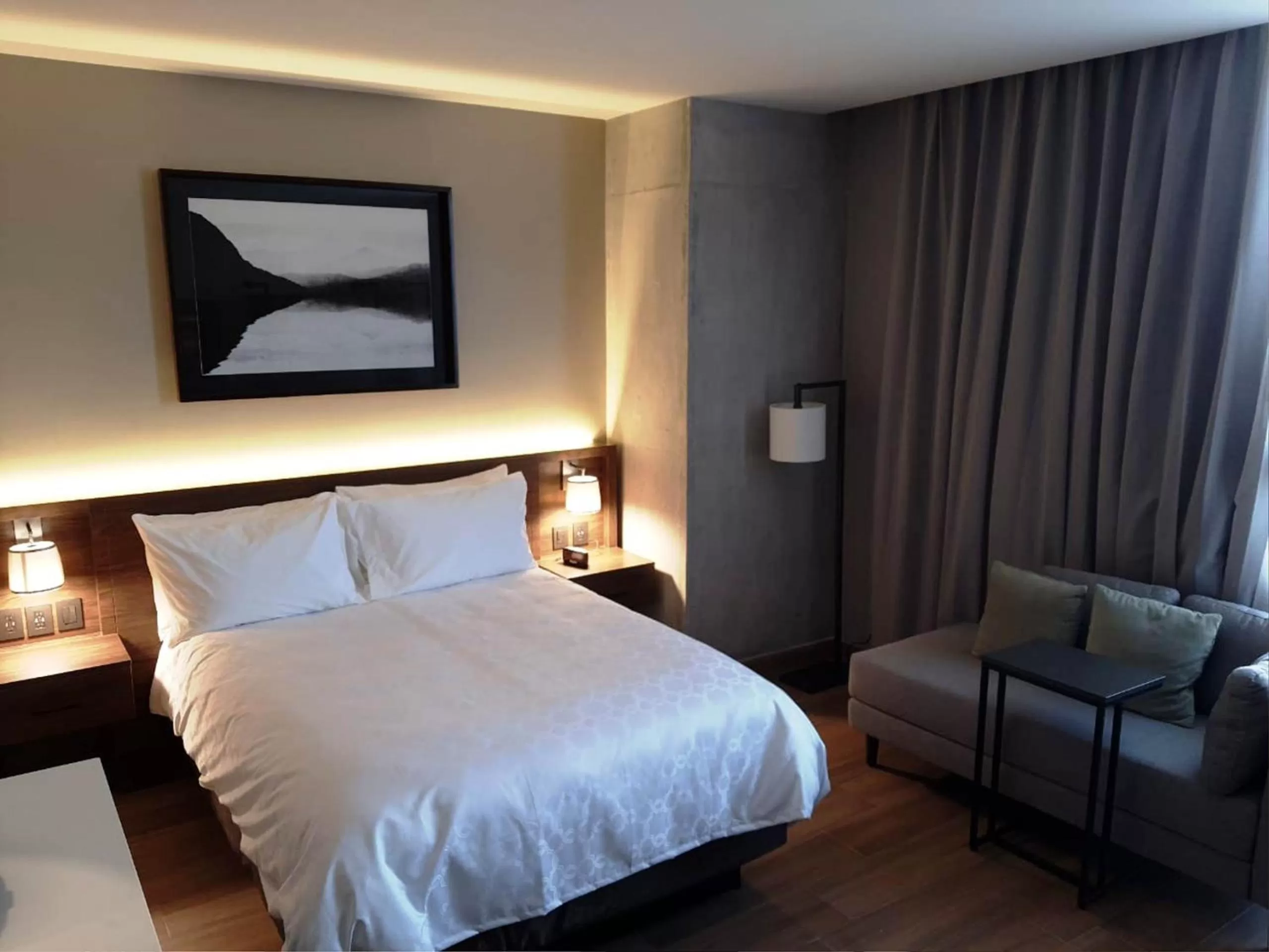Bedroom, Bed in Staybridge Suites - Guadalajara Novena by IHG