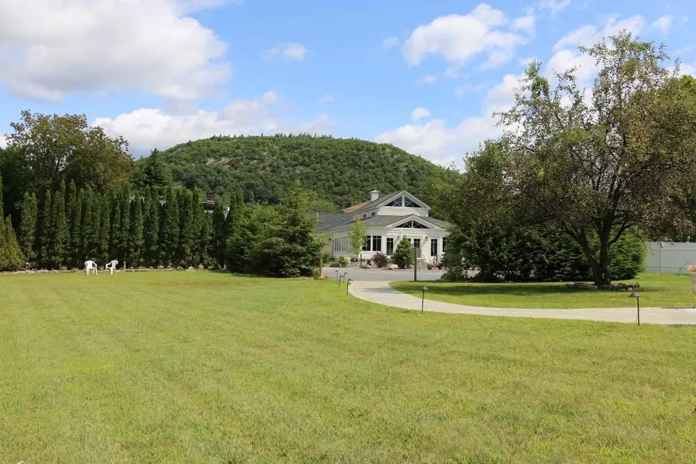 On site in The Bond 1786 Inn