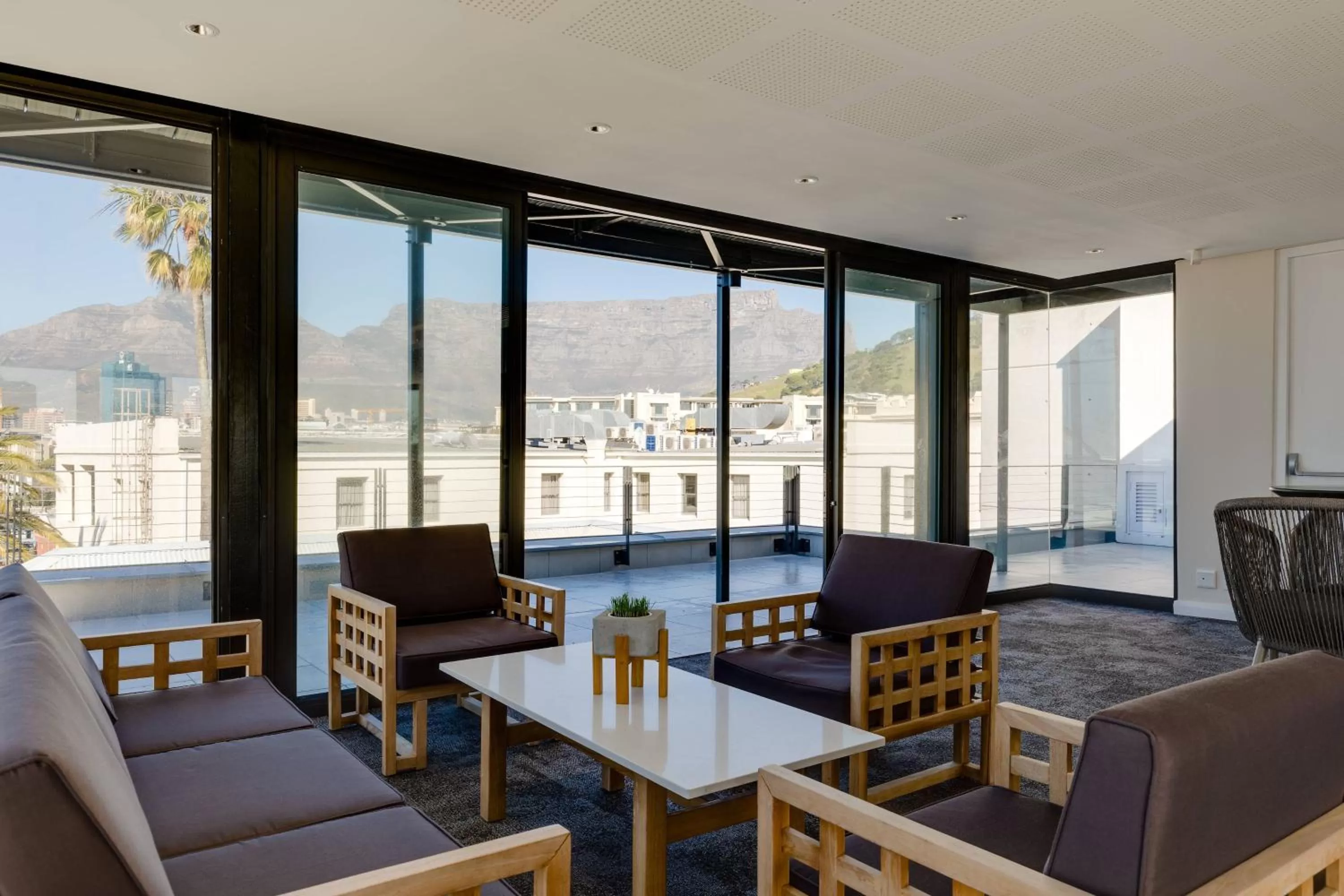 Meeting/conference room in Protea Hotel by Marriott Cape Town Waterfront Breakwater Lodge