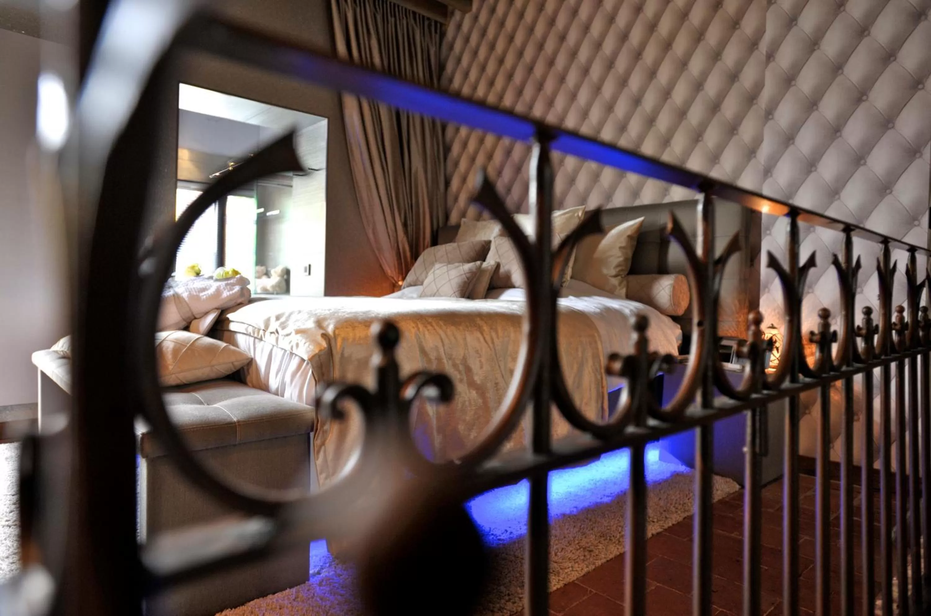 Bed in Suite & B by Hofke van Bazel