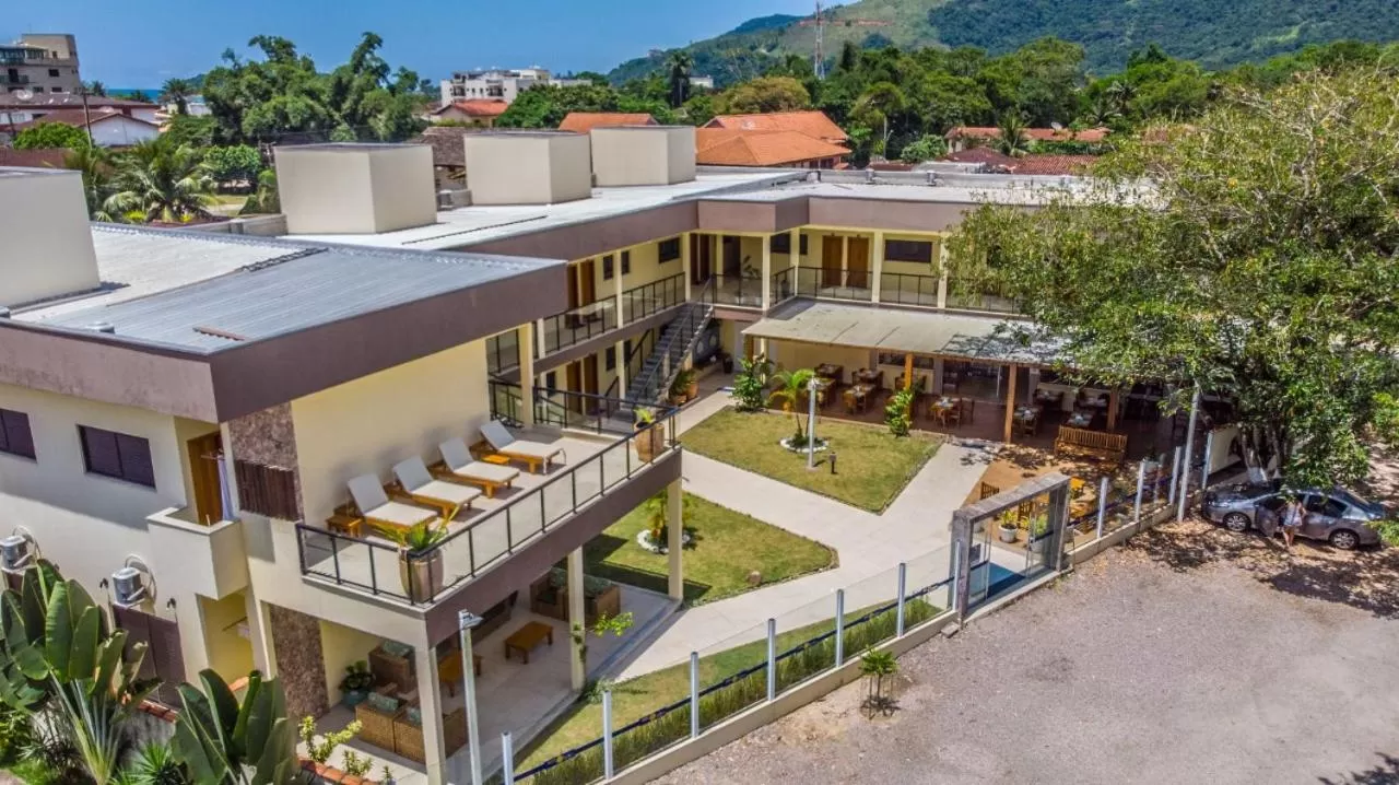 Property building, Bird's-eye View in Pousada Ilha Vitoria