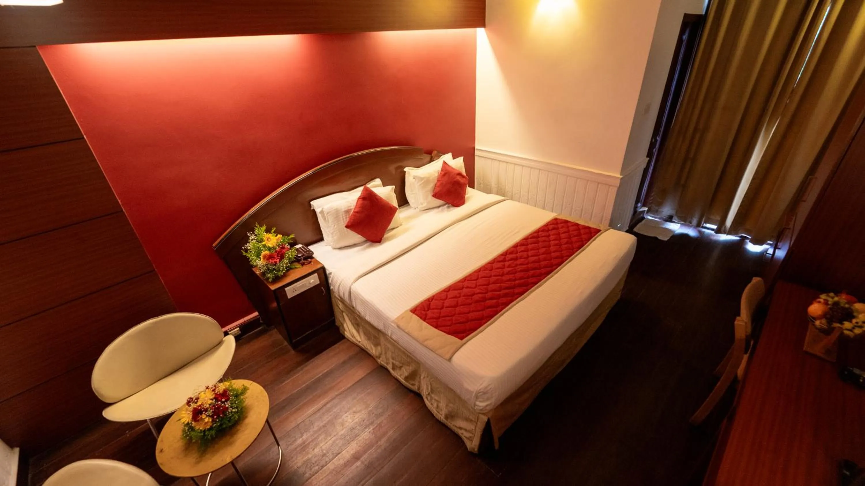 Photo of the whole room, Bed in Westwood Riverside