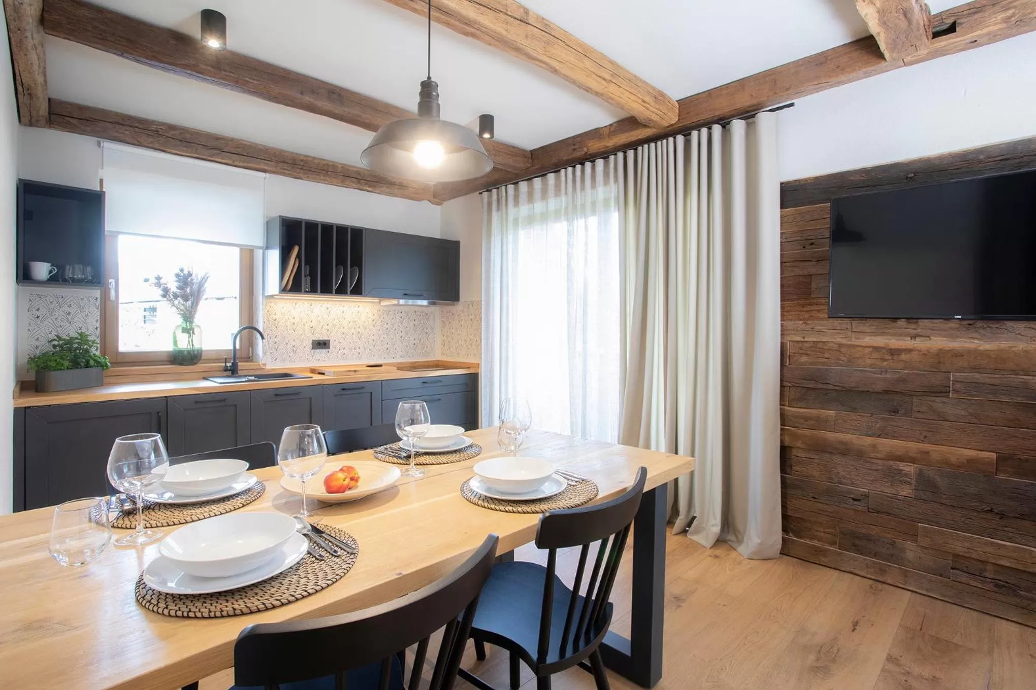 Kitchen or kitchenette in House Troha