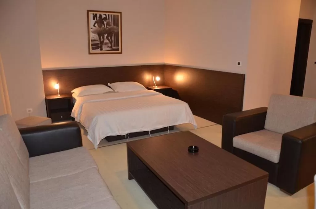 Photo of the whole room, Bed in Hotel Golf Luxury