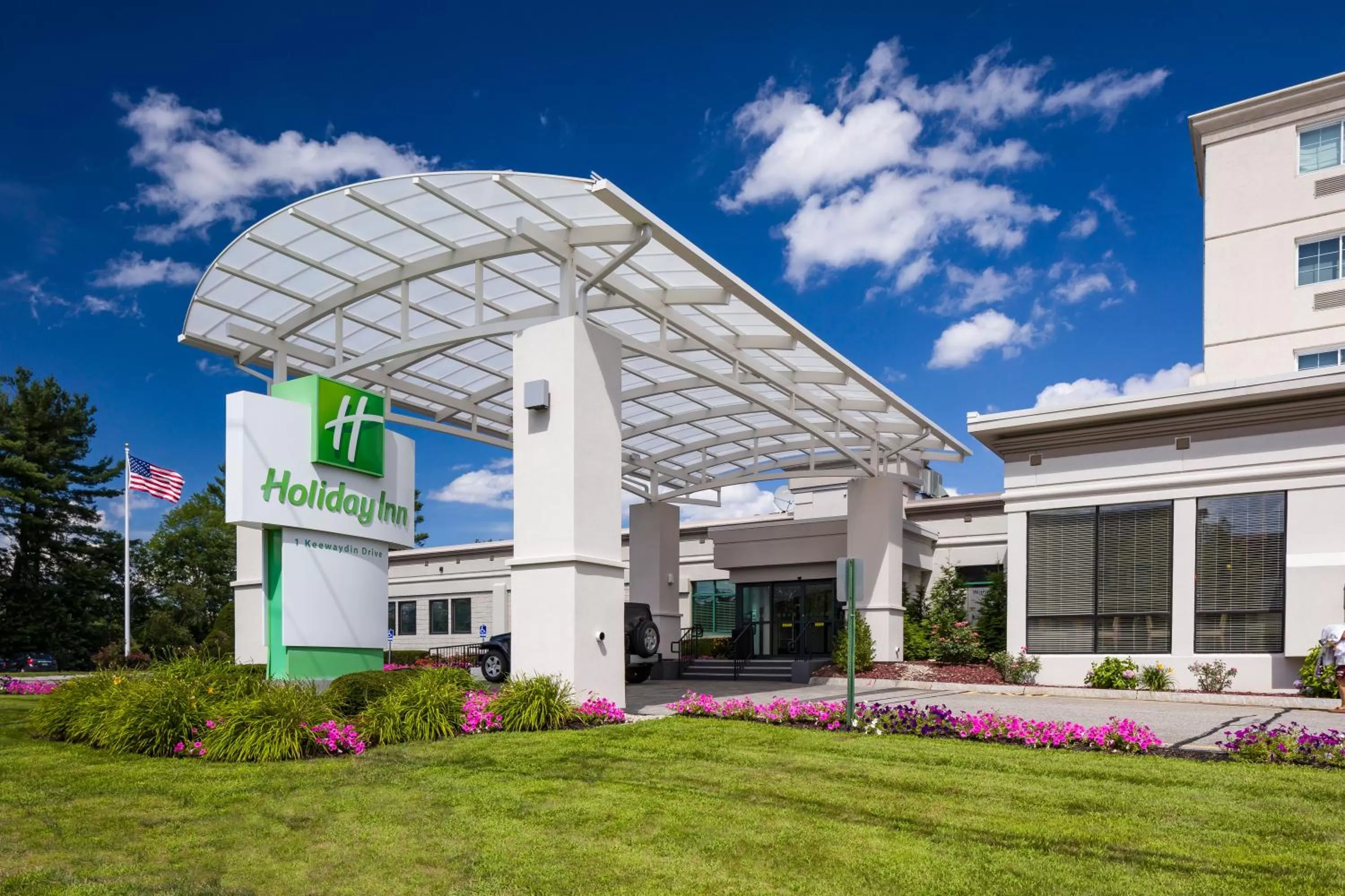 Property building in Holiday Inn Salem by IHG