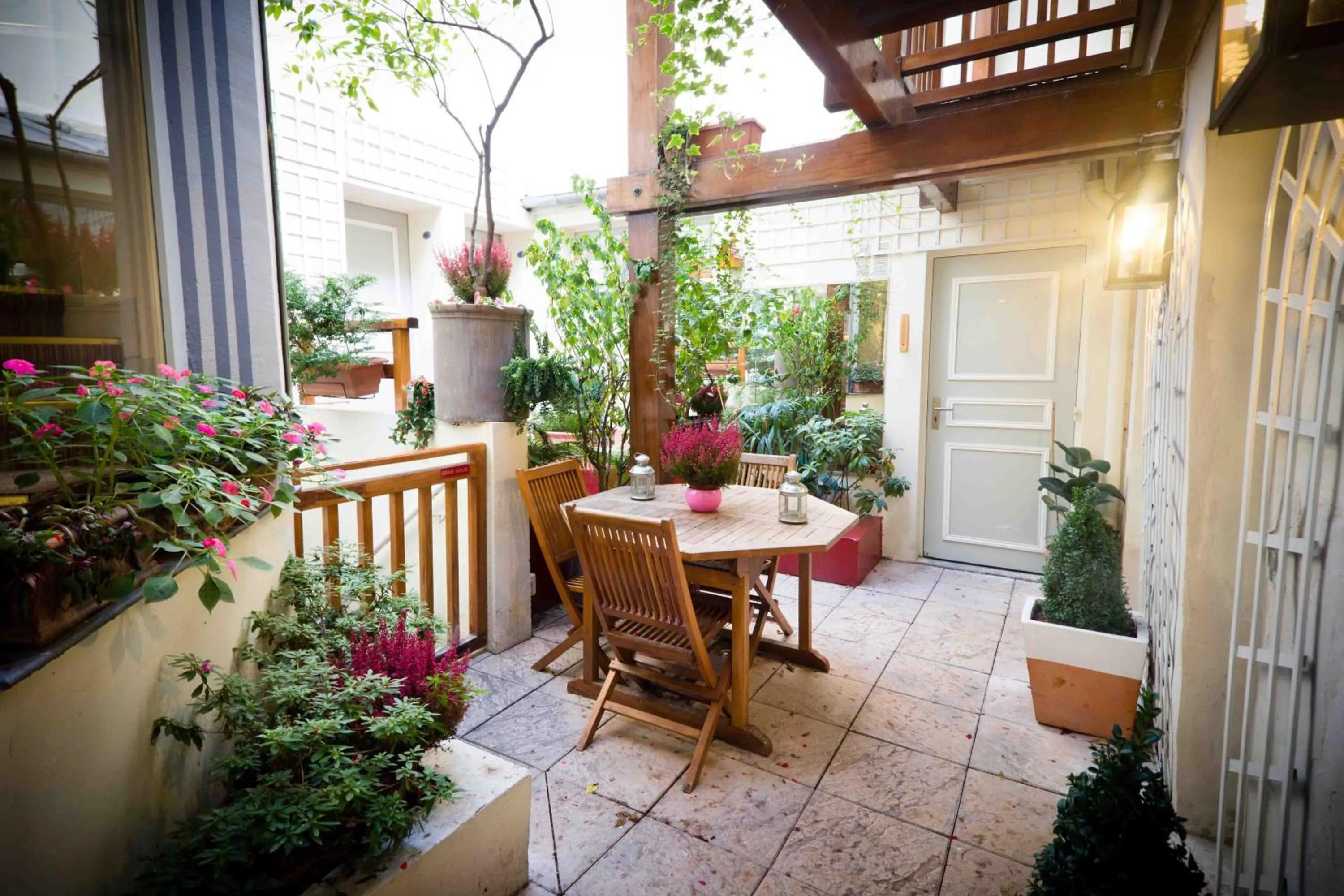 Balcony/Terrace in Champerret Heliopolis