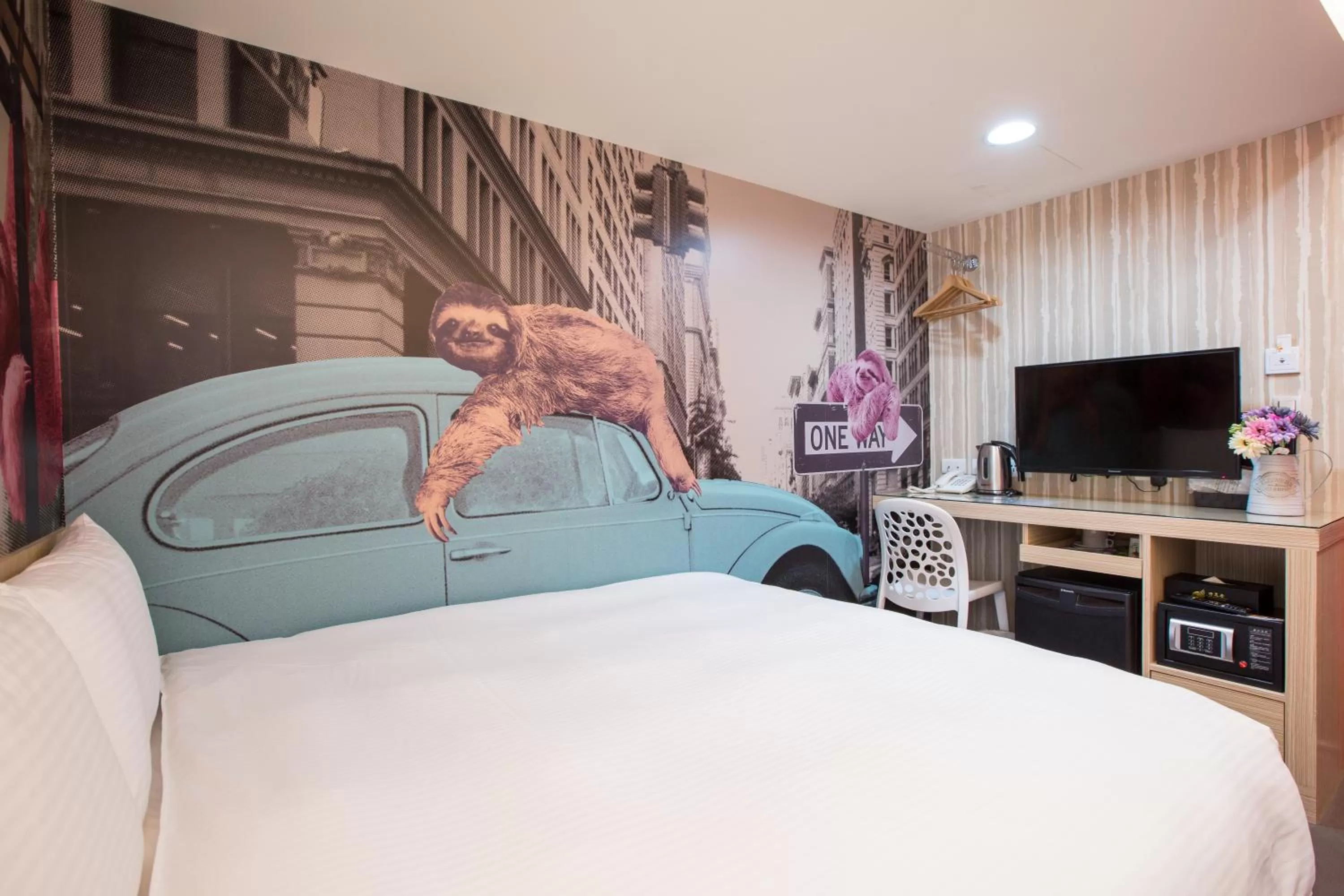 Decorative detail, Bed in Morwing Hotel - Culture Vogue