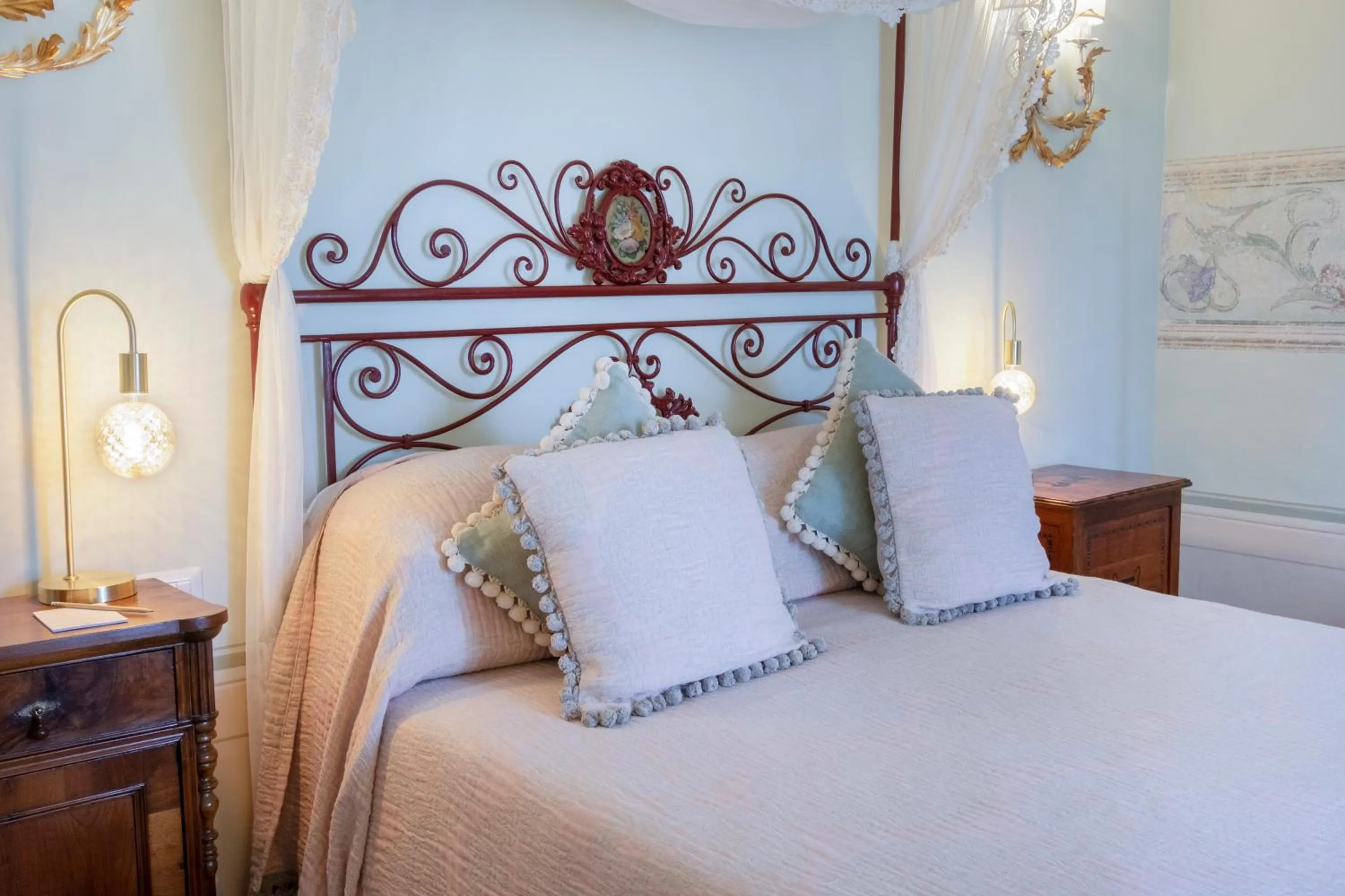 Bed in Il Falconiere Relais & Spa