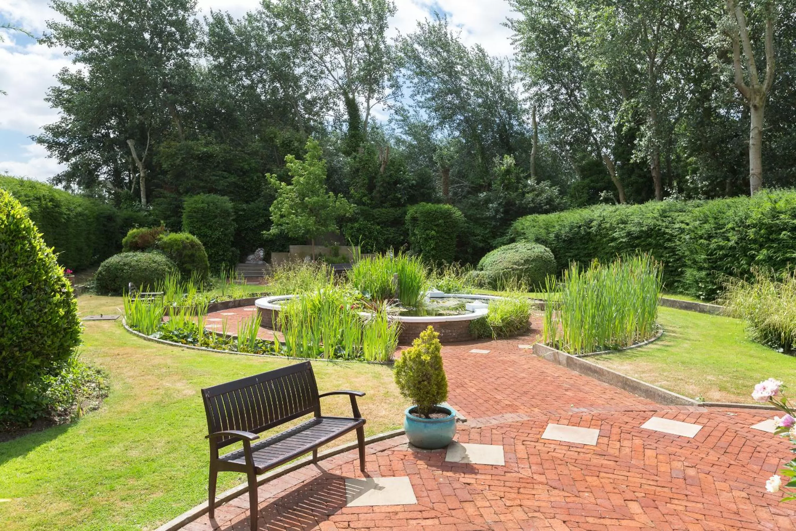 Patio in De Rougemont Manor