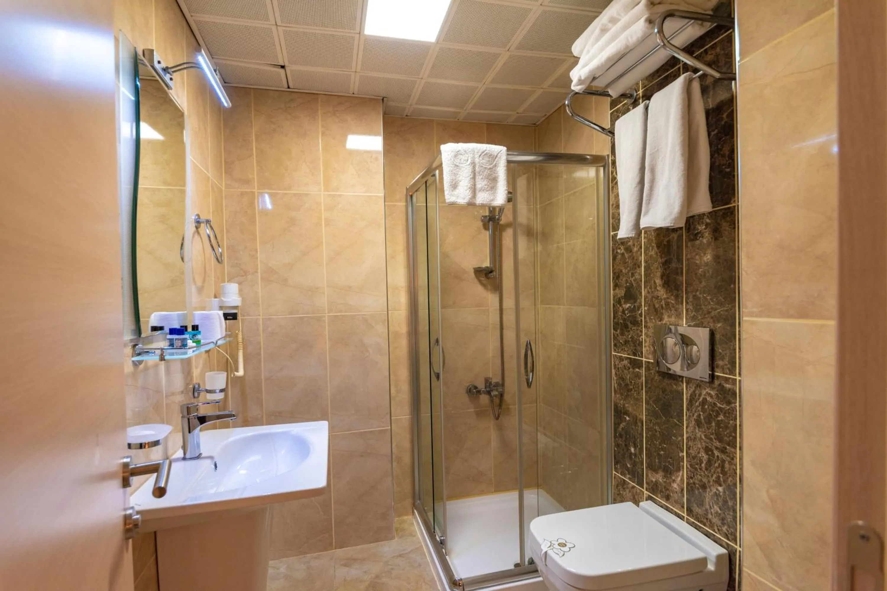 Bathroom in Sunlight Hotel