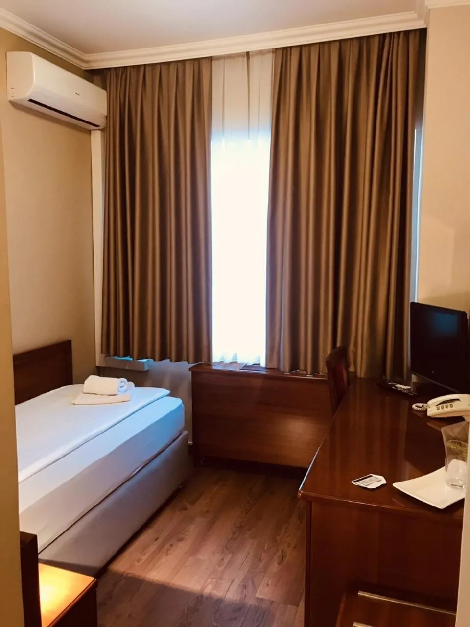 Bed in Hotel Bristol