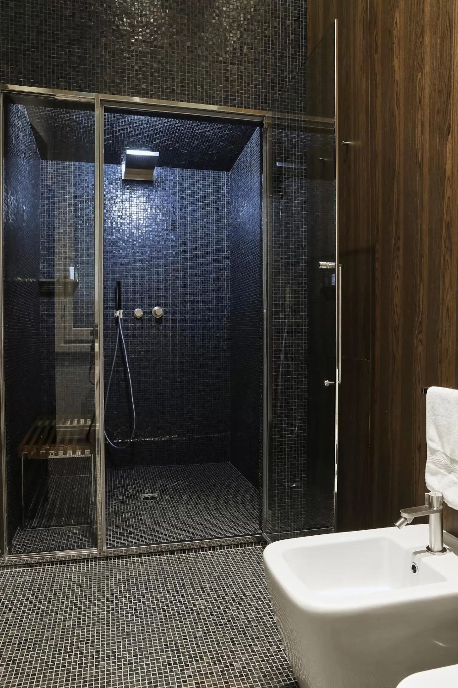 Steam room in Messori Suites