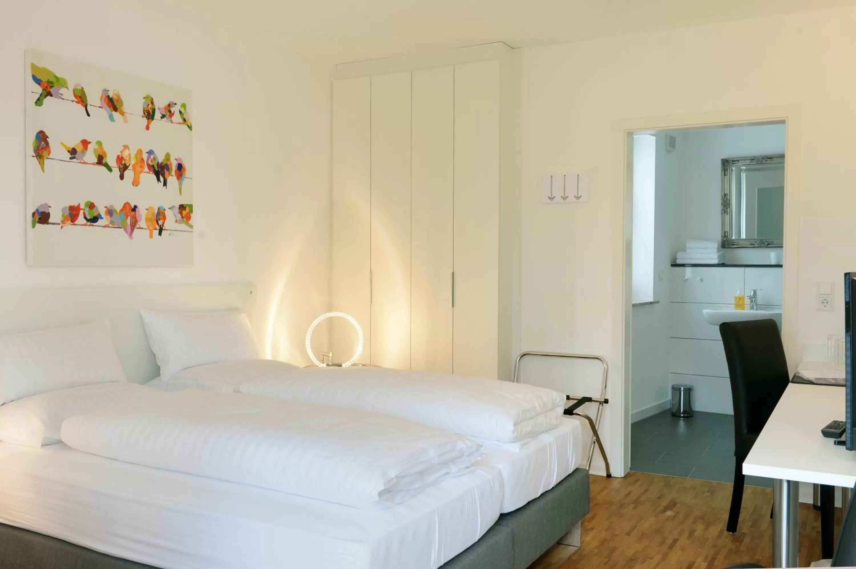 Photo of the whole room, Bed in Bed & Breakfast Meerbusch