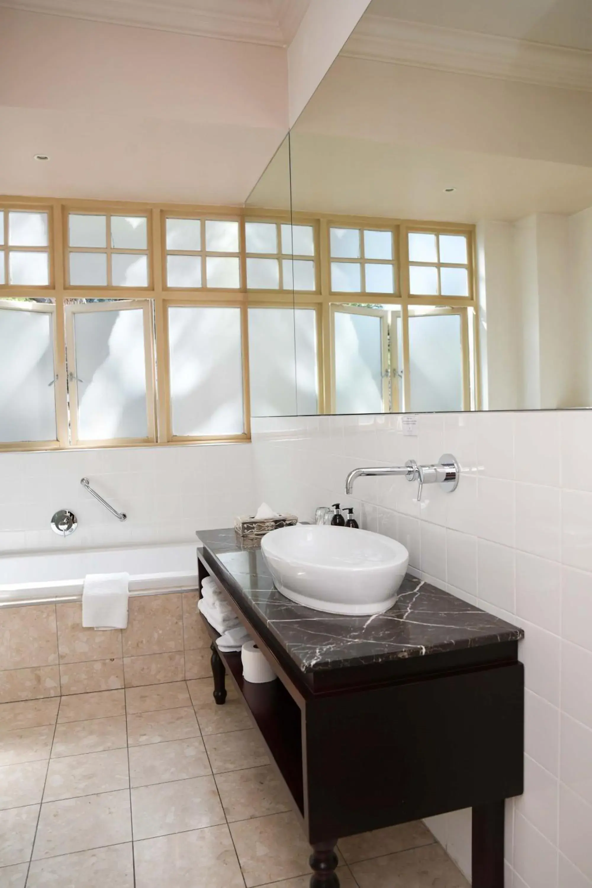 Superior Room in The Winston Hotel Superior Room in The Winston Hotel