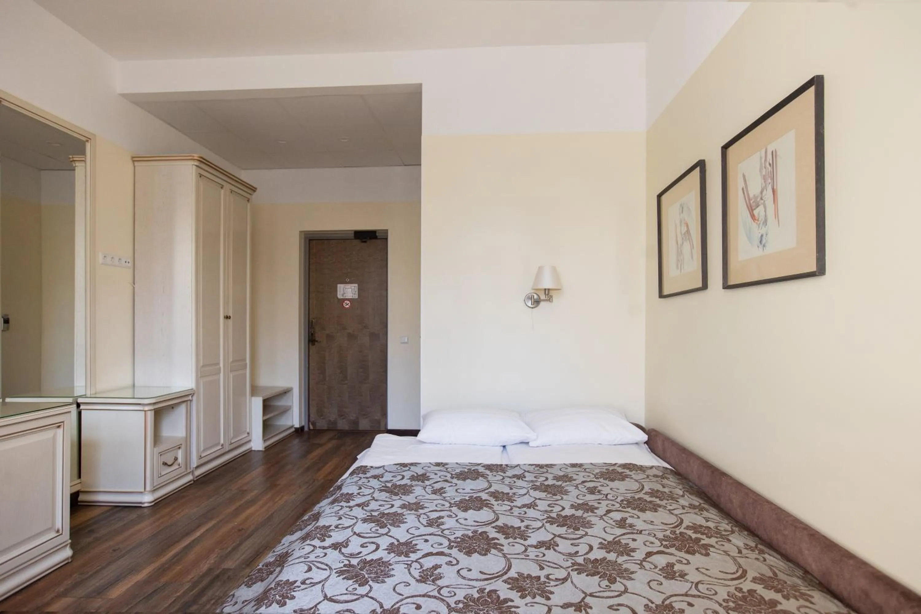 Bed in Hotel St. Barbara