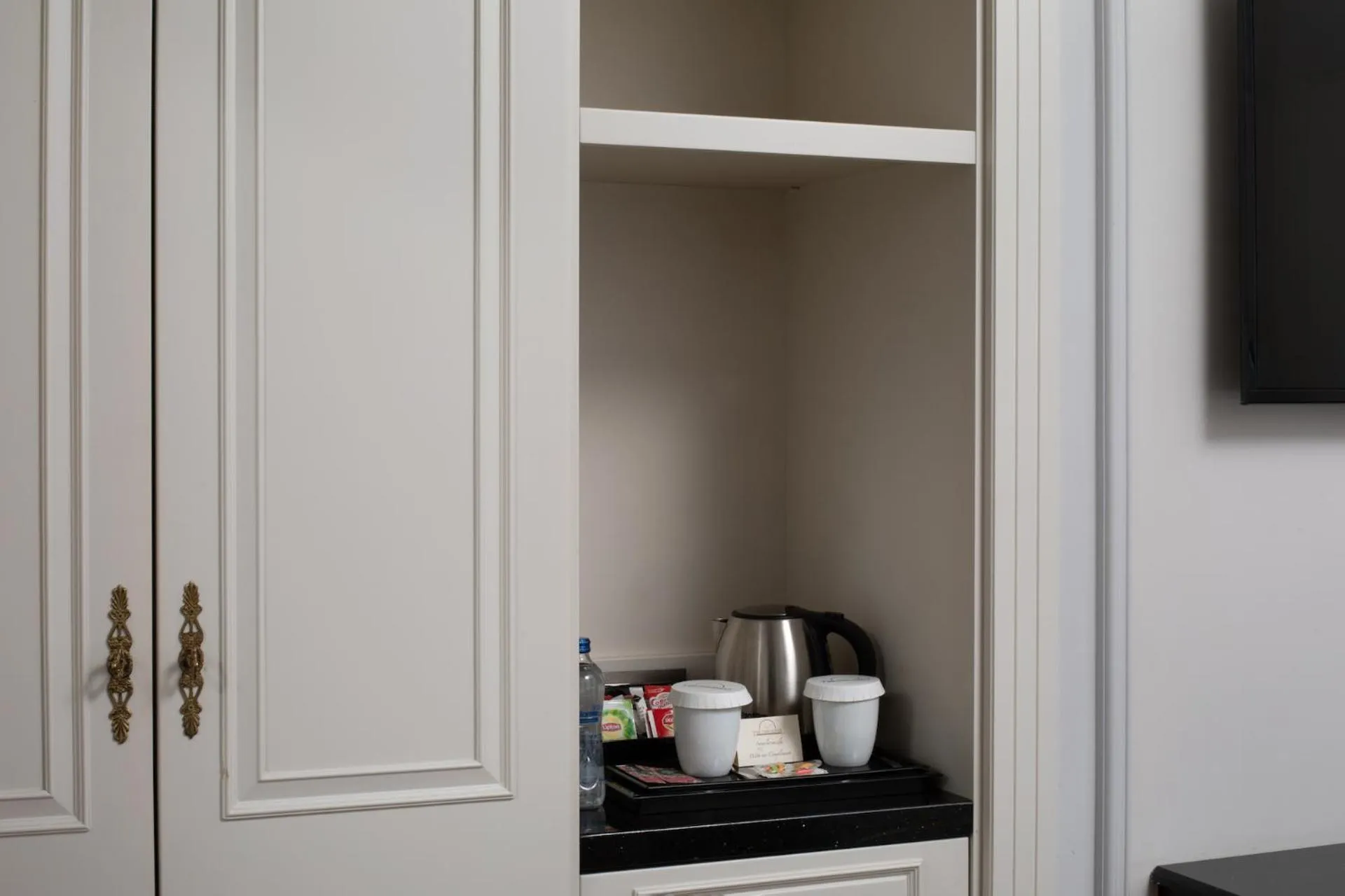 Coffee/tea facilities in The Time Hotel Marina