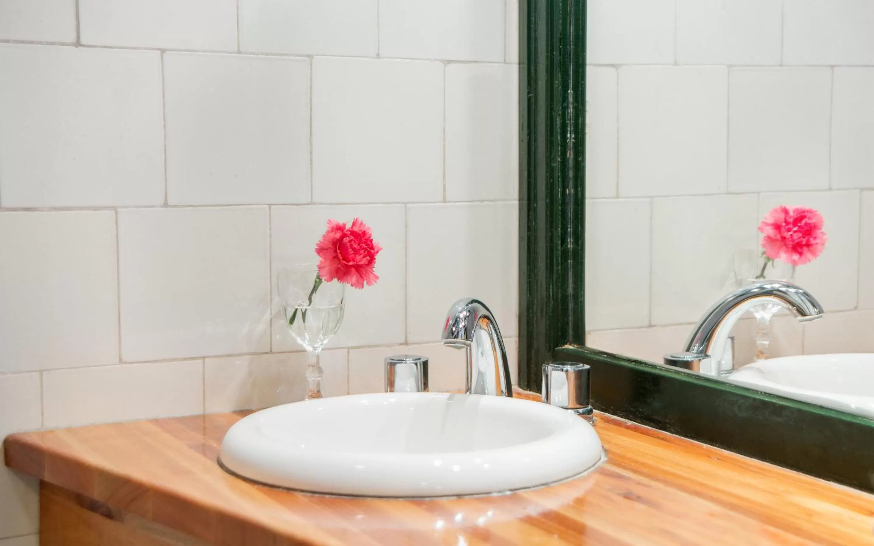 Bathroom in Lina's Tango Guesthouse