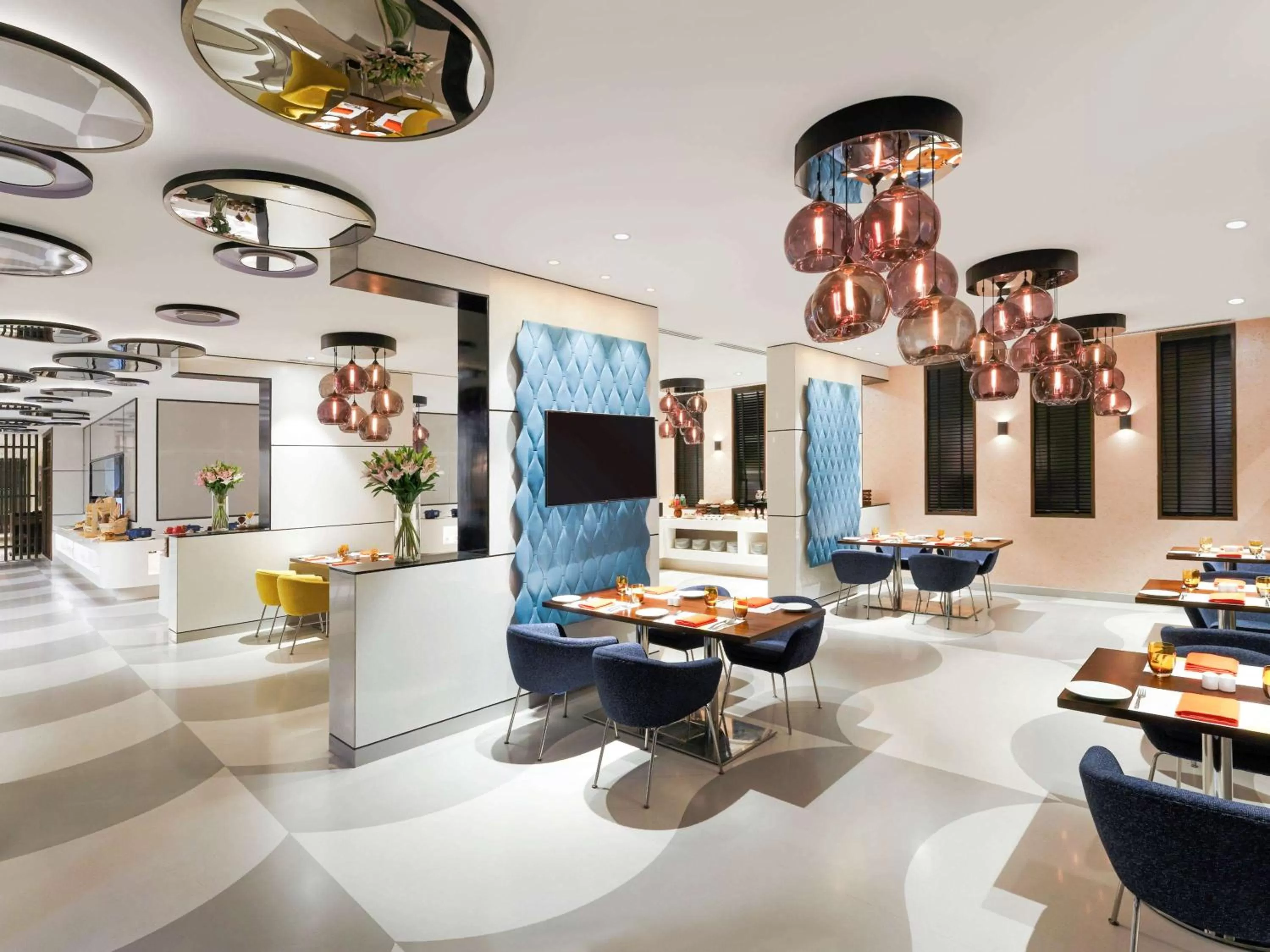 Restaurant/places to eat in Novotel Guwahati GS Road