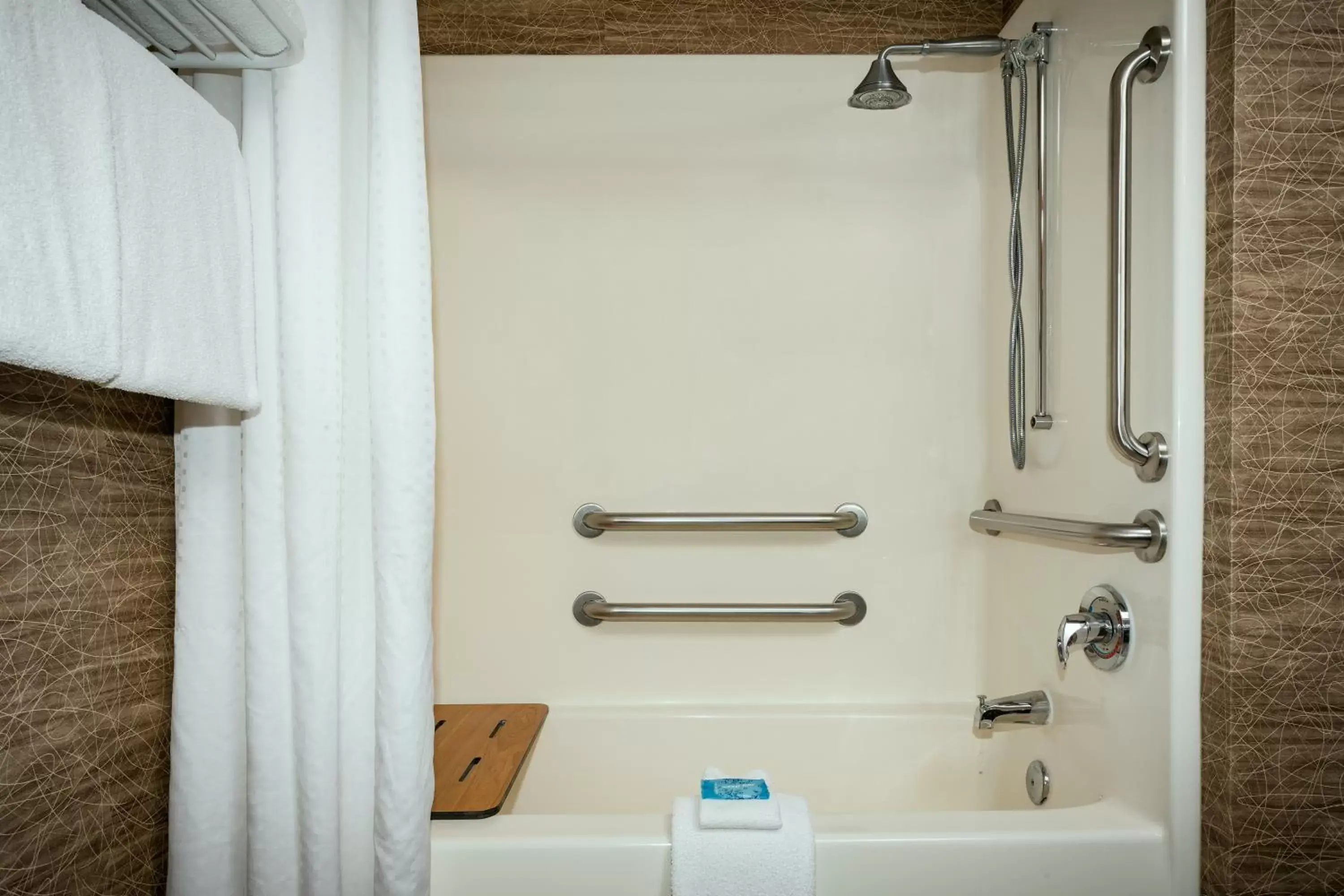 Queen Room with Two Queen Beds - Disability Access in Wyndham Garden Anchorage Airport Queen Room with Two Queen Beds - Disability Access in Wyndham Garden Anchorage Airport