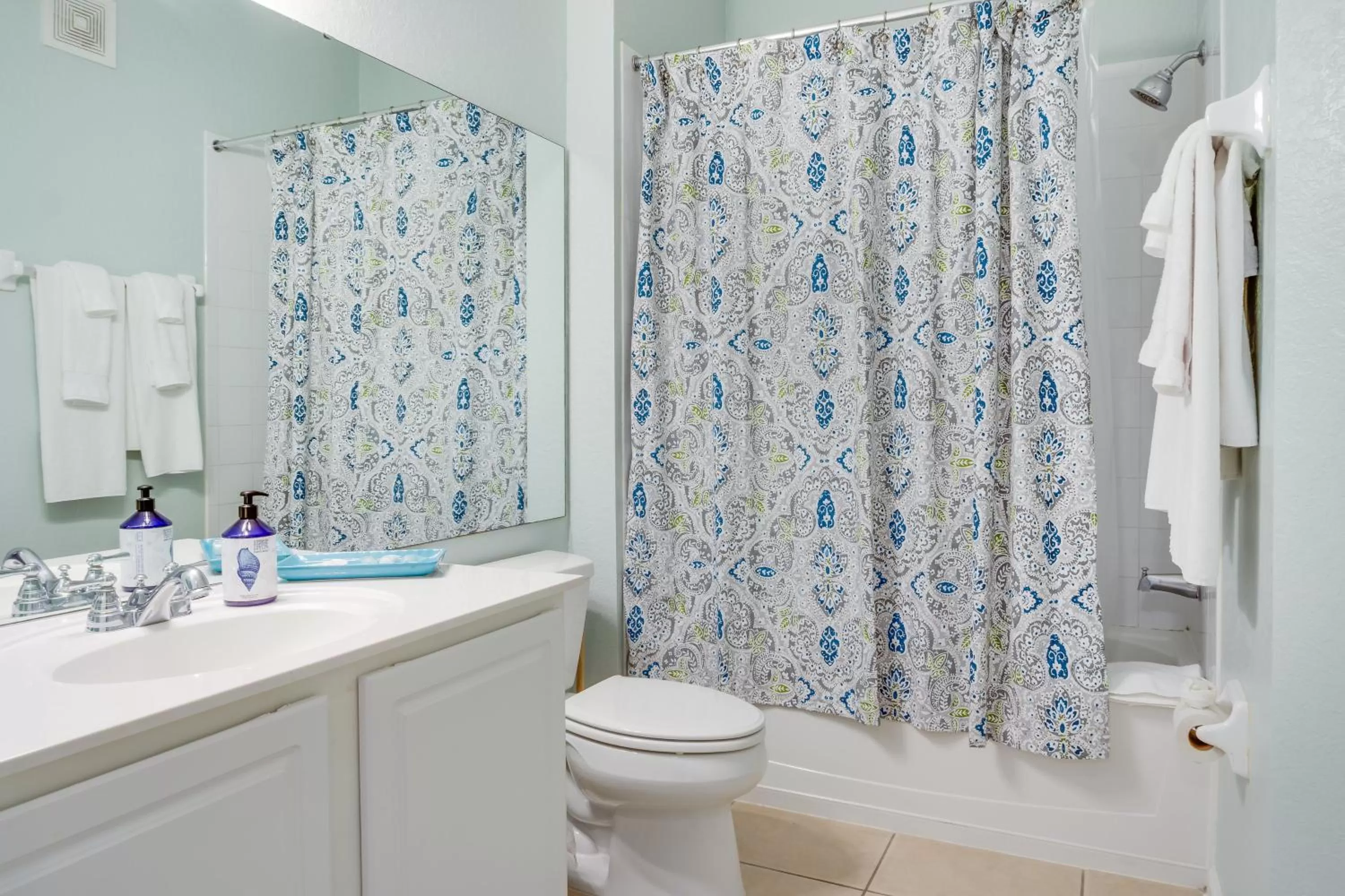 Bathroom in Orlando Escape