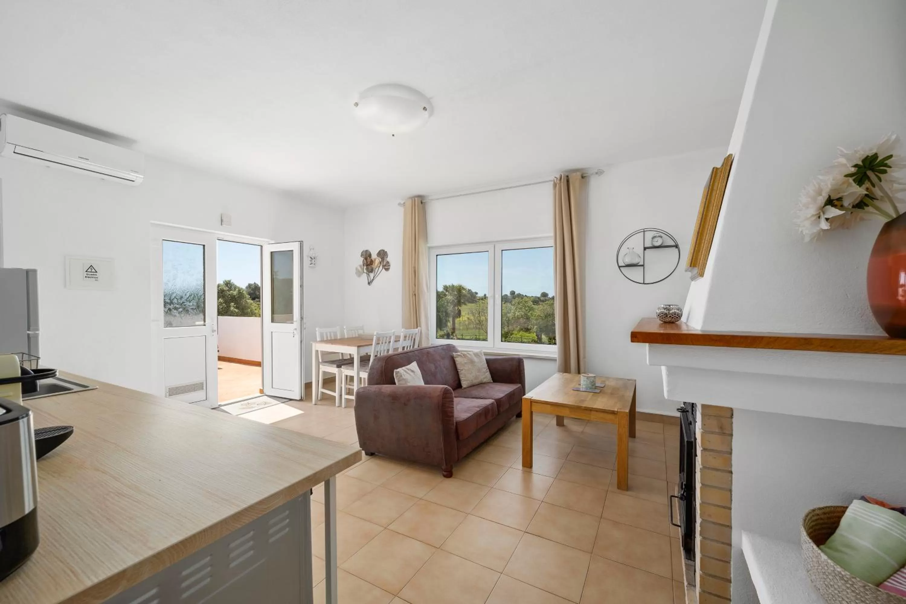 TV and multimedia in Casa Jardim Oasis