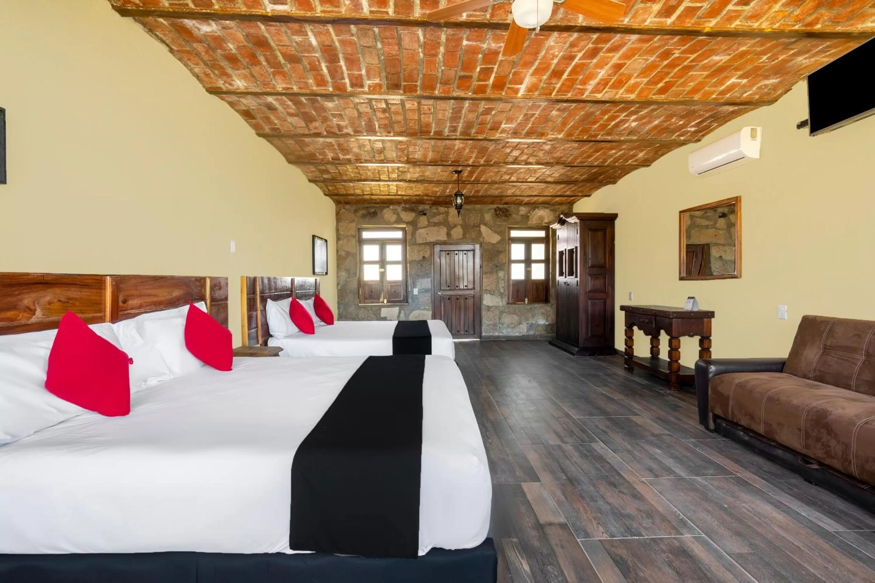 Bedroom, Bed in Collection O Hotel Monte Agave