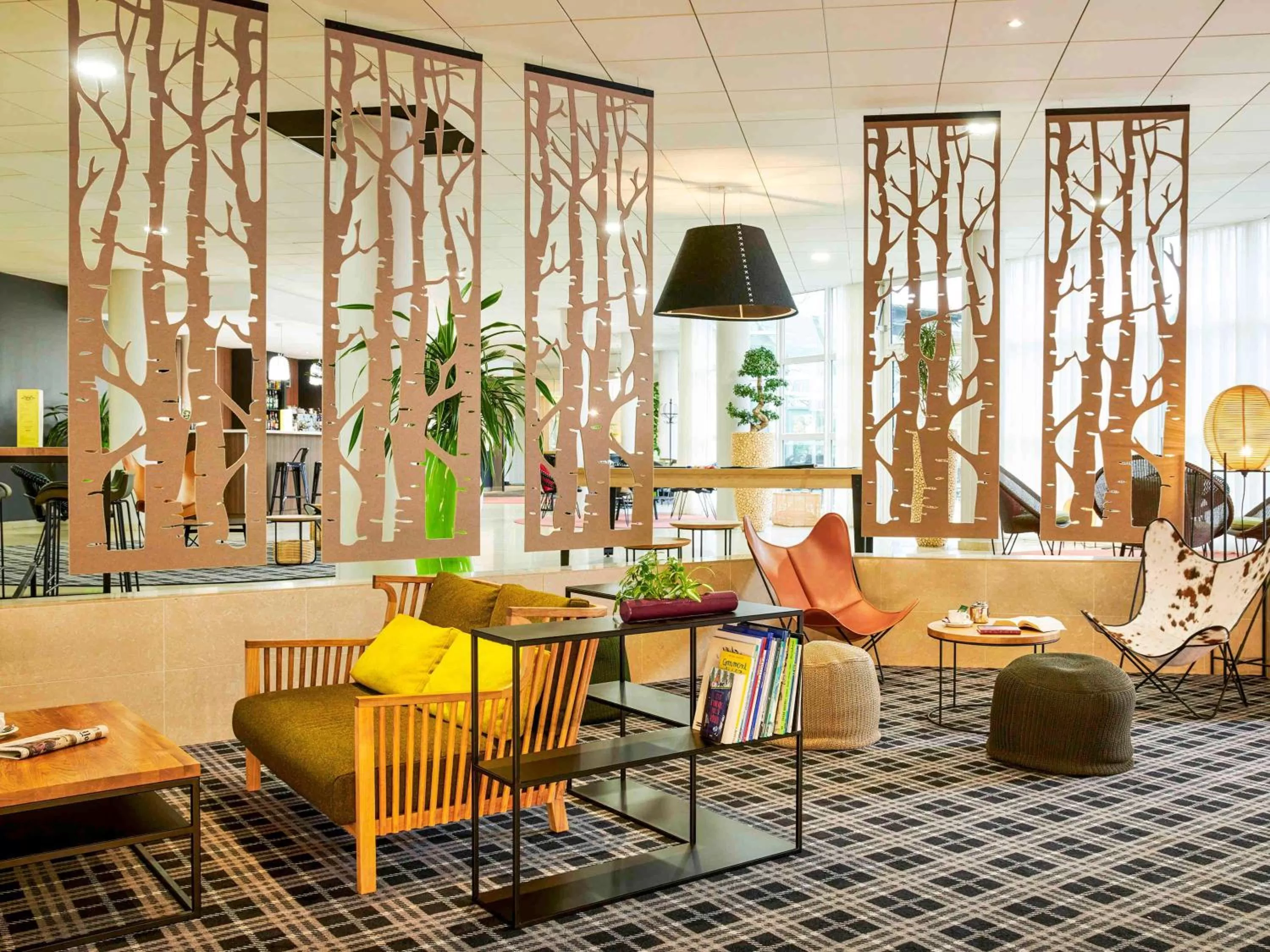 Lounge or bar in Novotel Senart Golf De Greenparc
