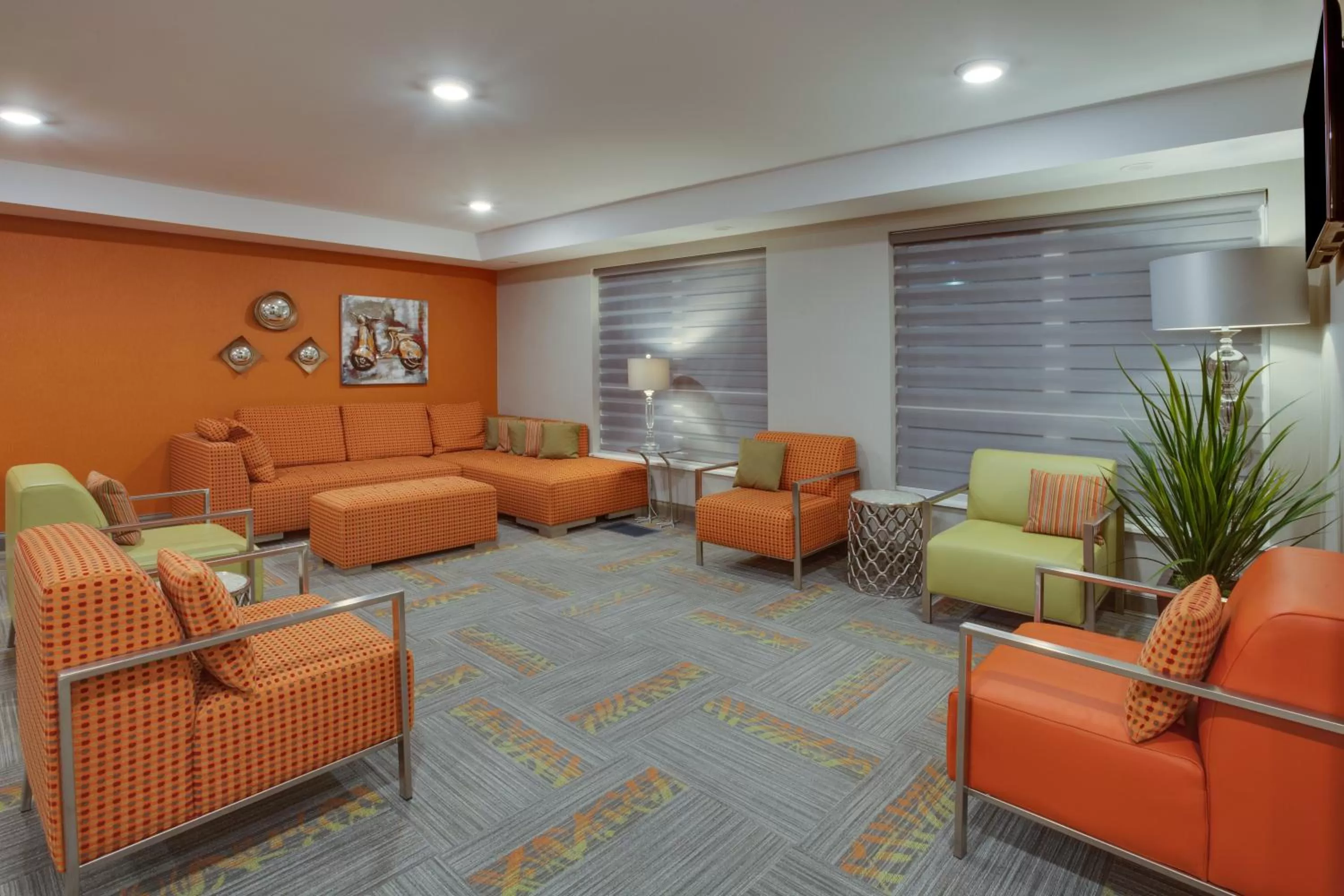 Property building in Holiday Inn Express Hotel & Suites Uptown Fredericton by IHG