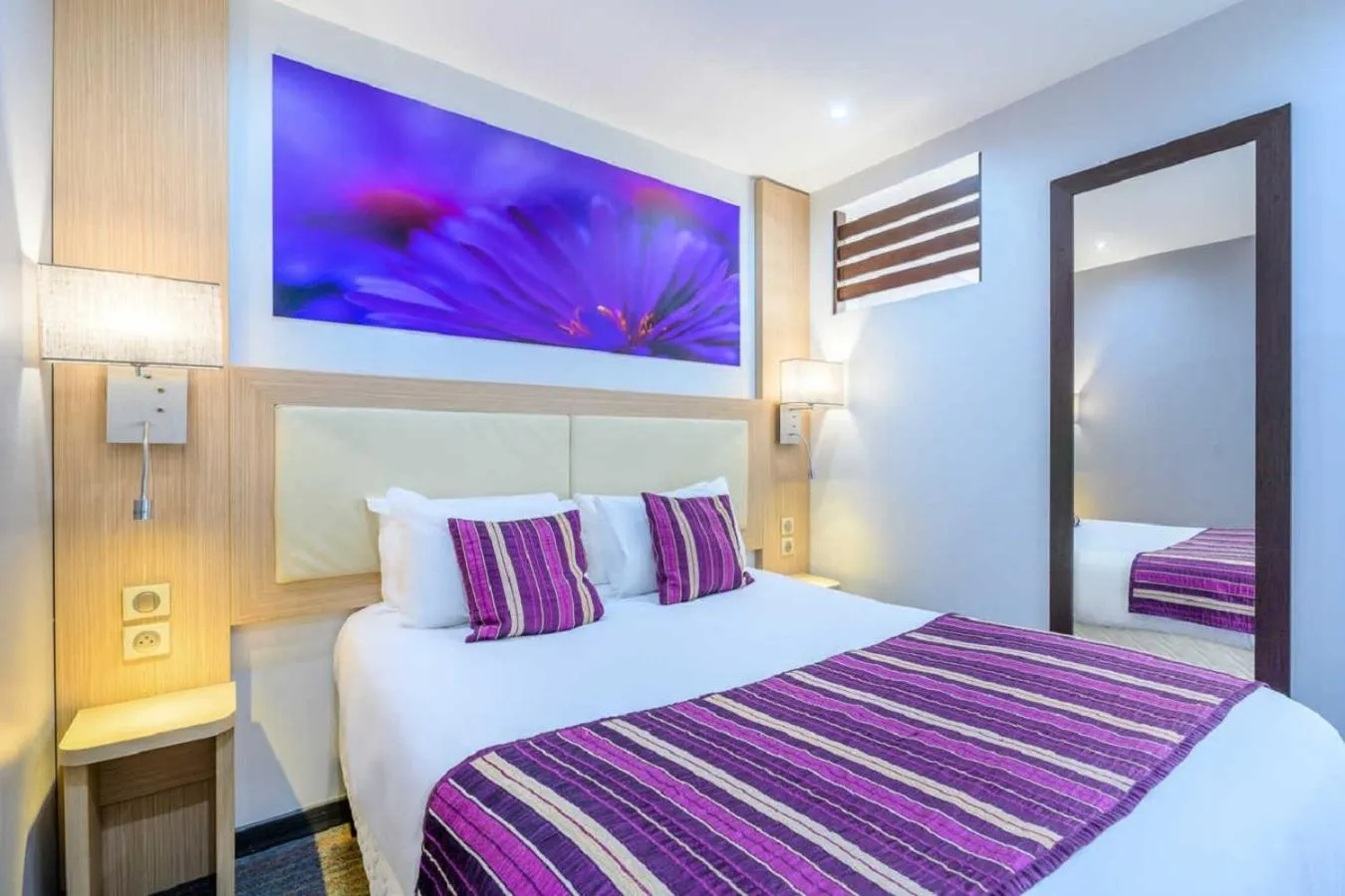 Photo of the whole room, Bed in Comfort Hotel Orleans Sud